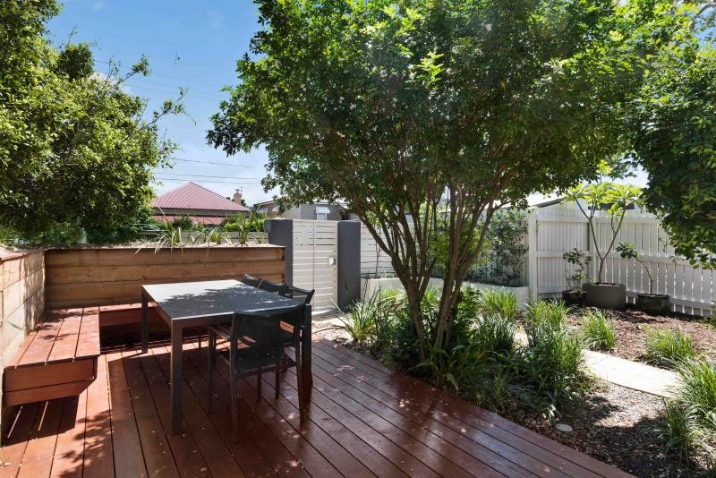 1/24 Arthur Terrace, Red Hill, QLD 4059