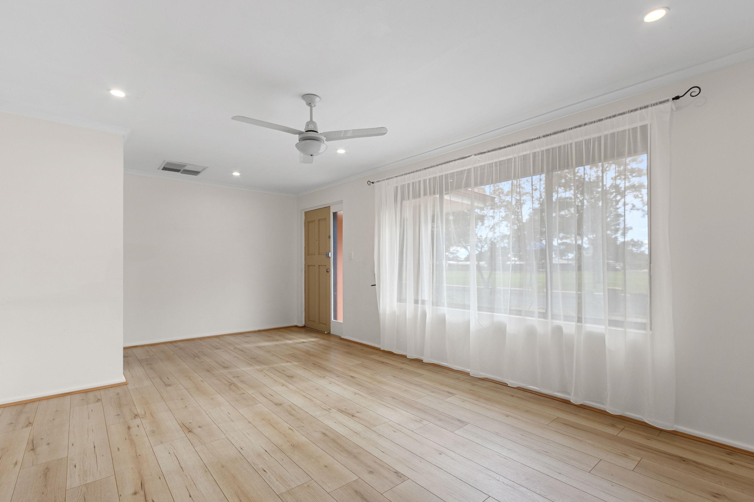 26 Hindmarsh Boulevard, Evanston Gardens, SA 5116