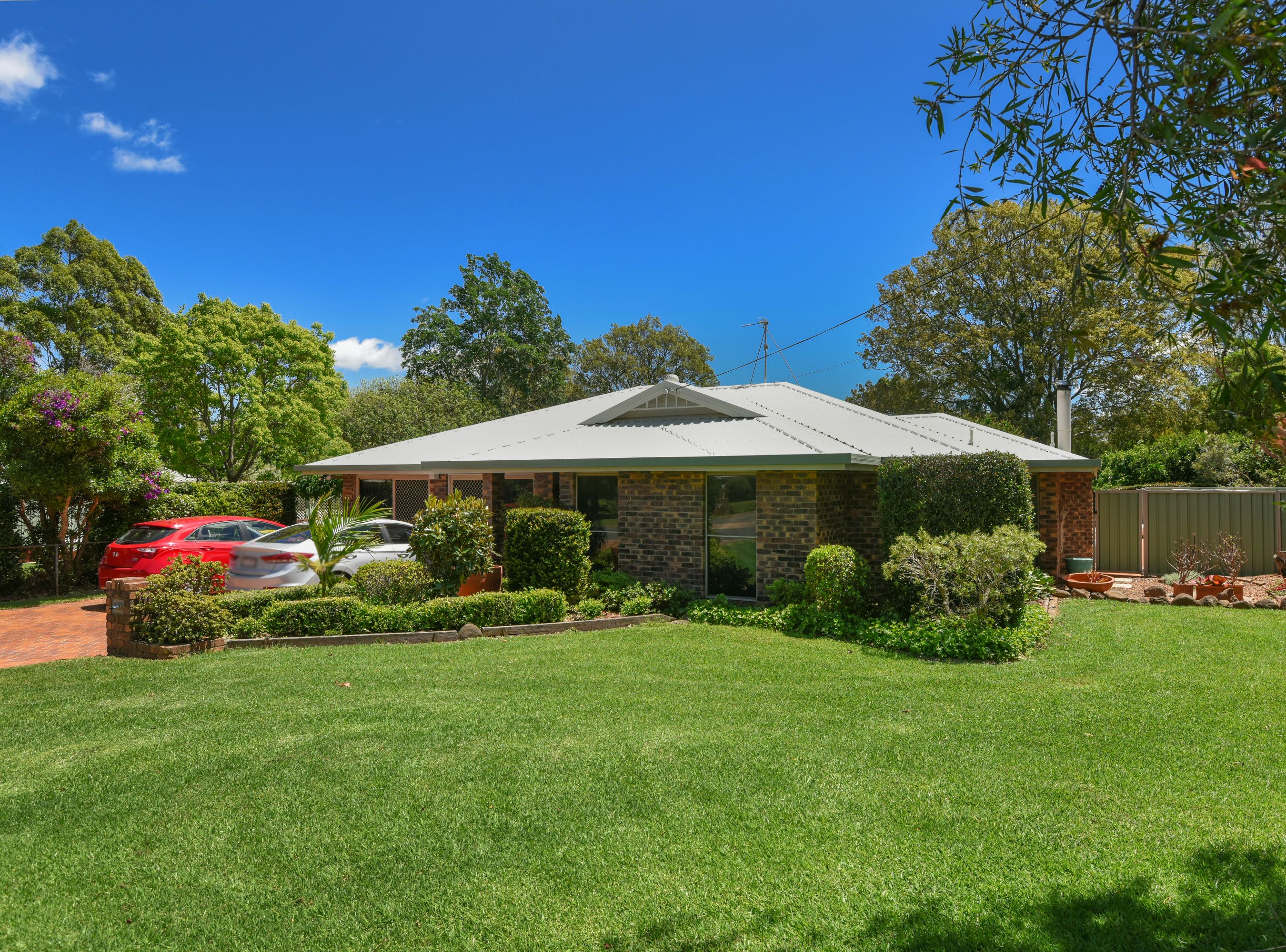 8 Nichols Road, Highfields QLD 4352
