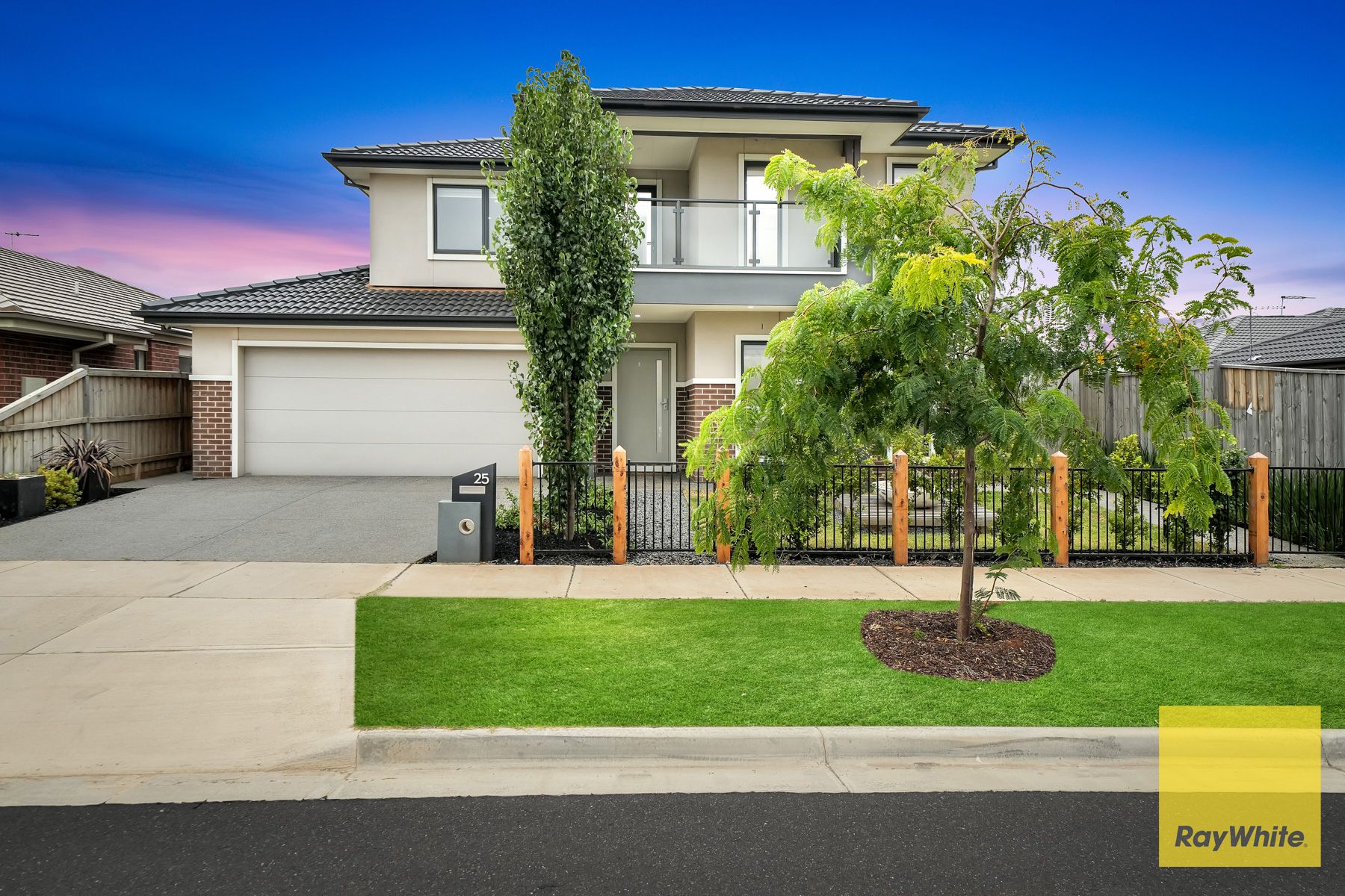 25 Juniper Grove, Rockbank, VIC 3335