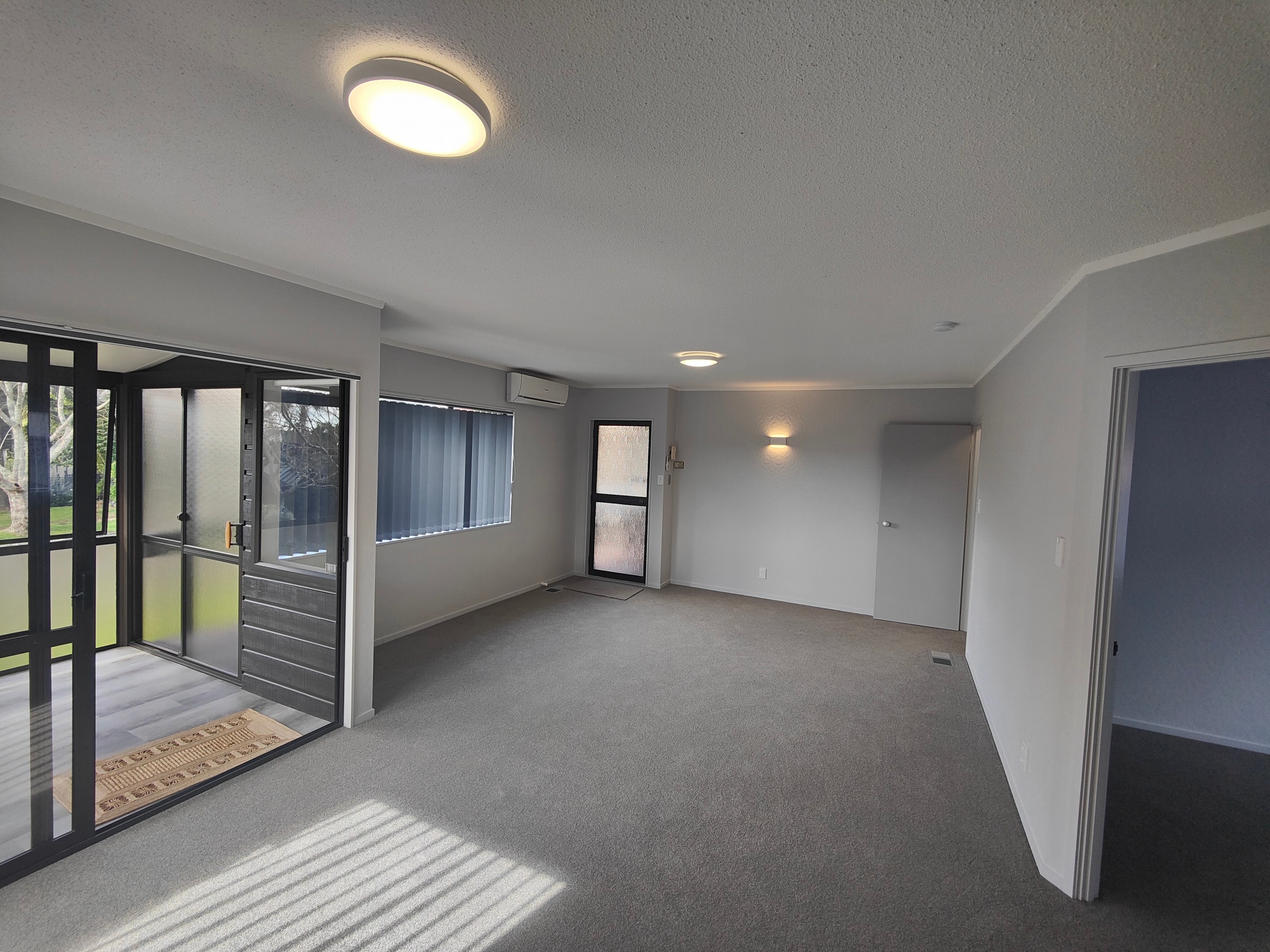 1/7 Aylmer Court, Eastern Beach, Manukau City