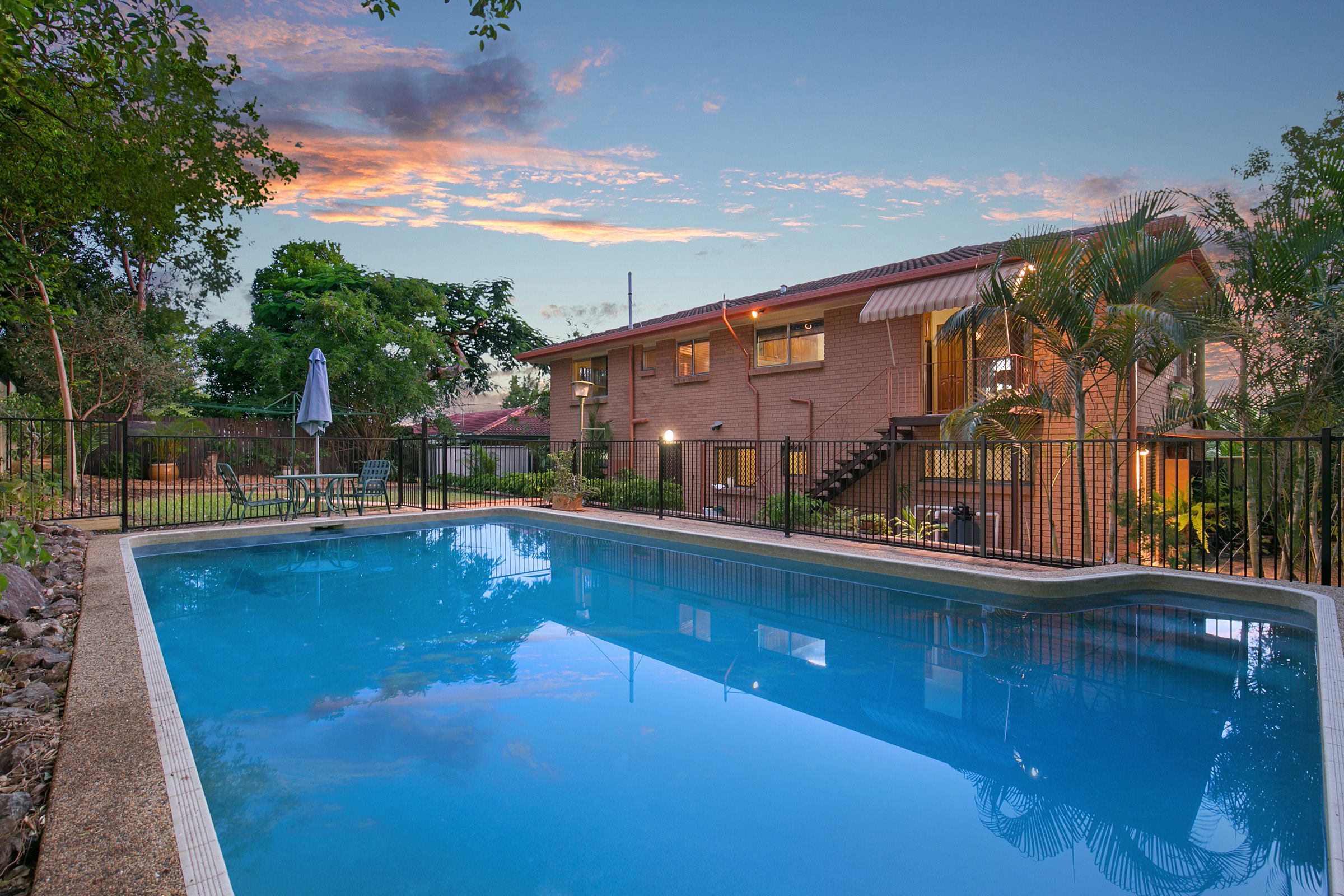 24 Lenore Crescent, Springwood, QLD 4127