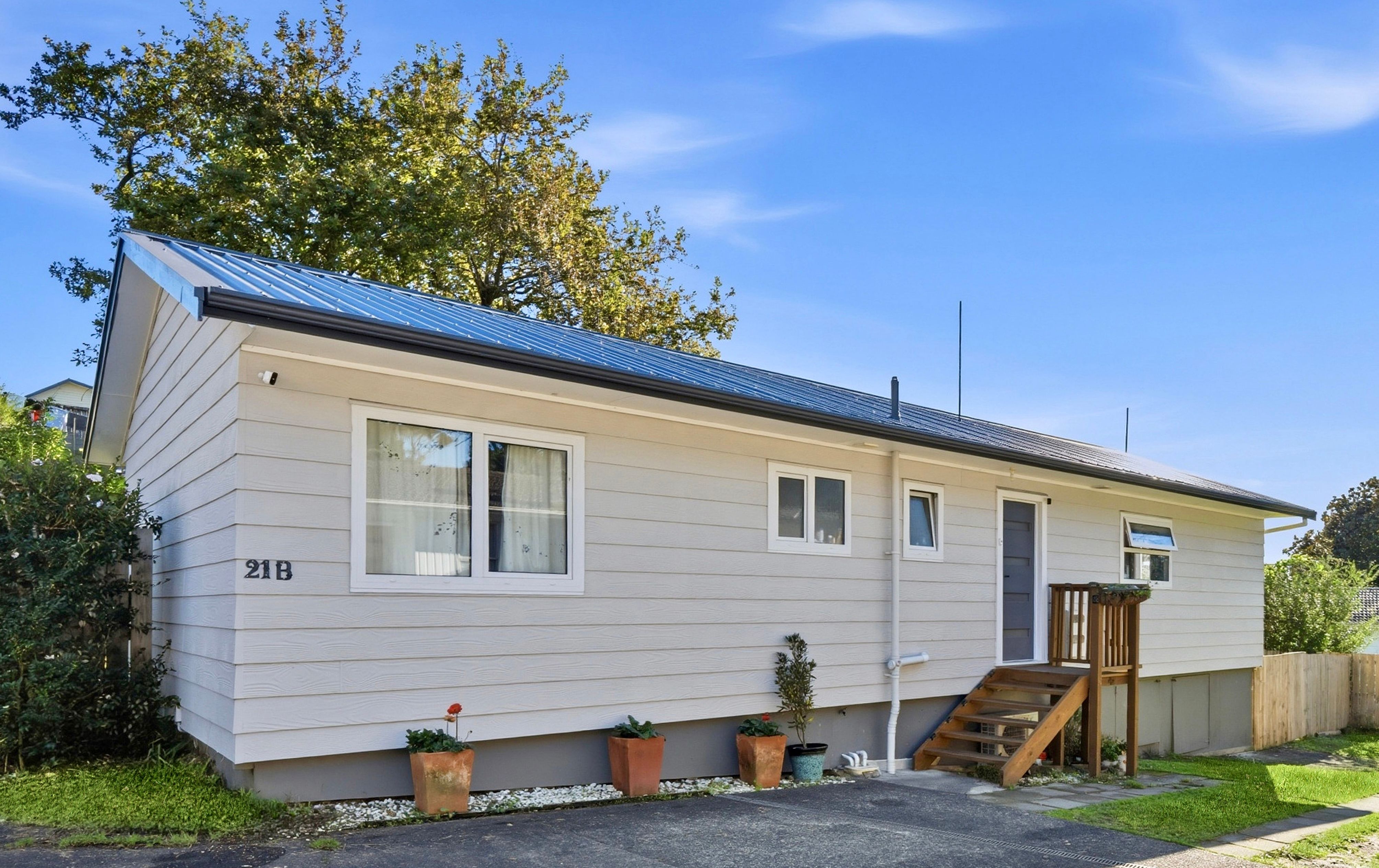 21b Taurus Crescent, Beach Haven, North Shore City