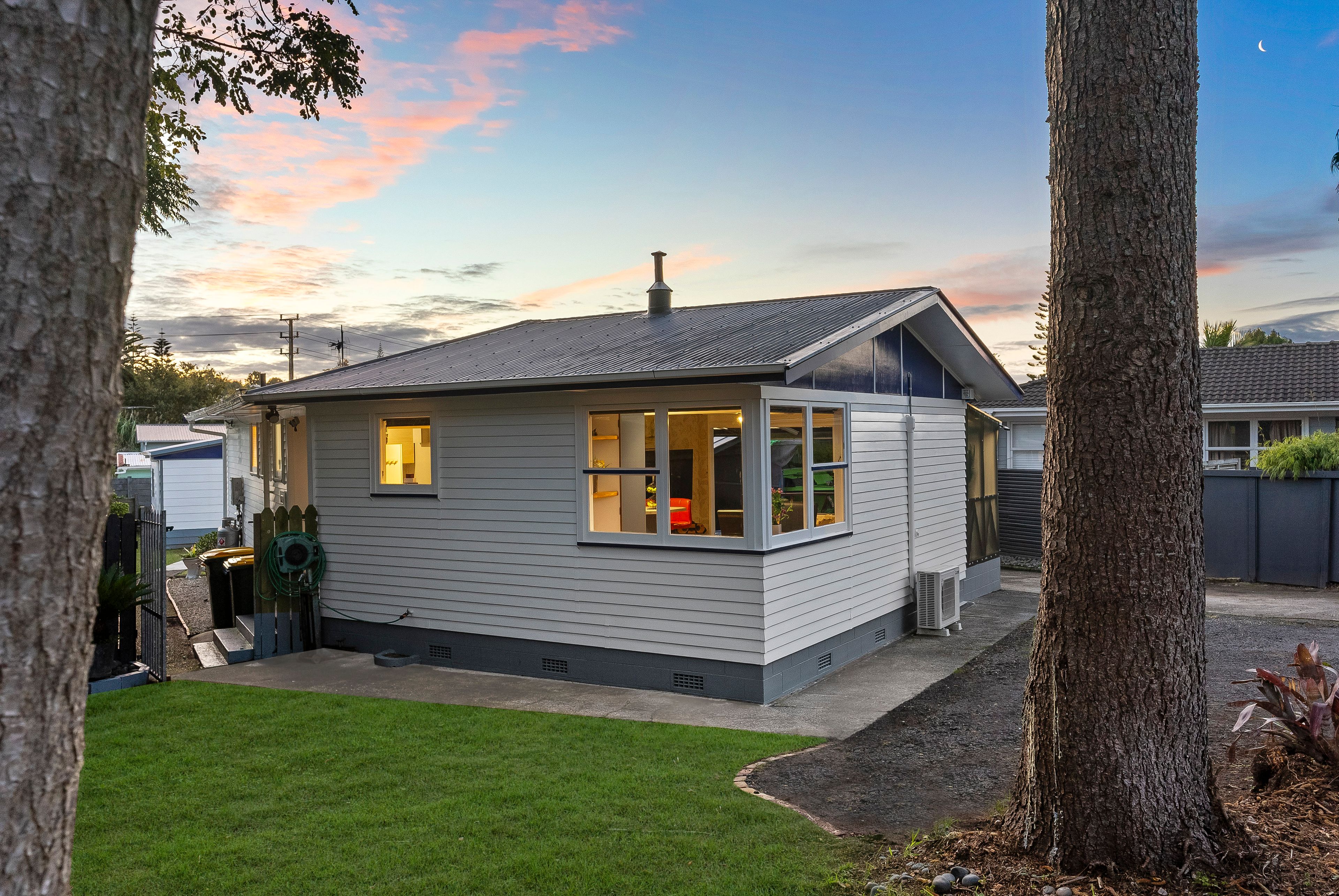 55 Captain Scott Road, Glen Eden, Waitakere City