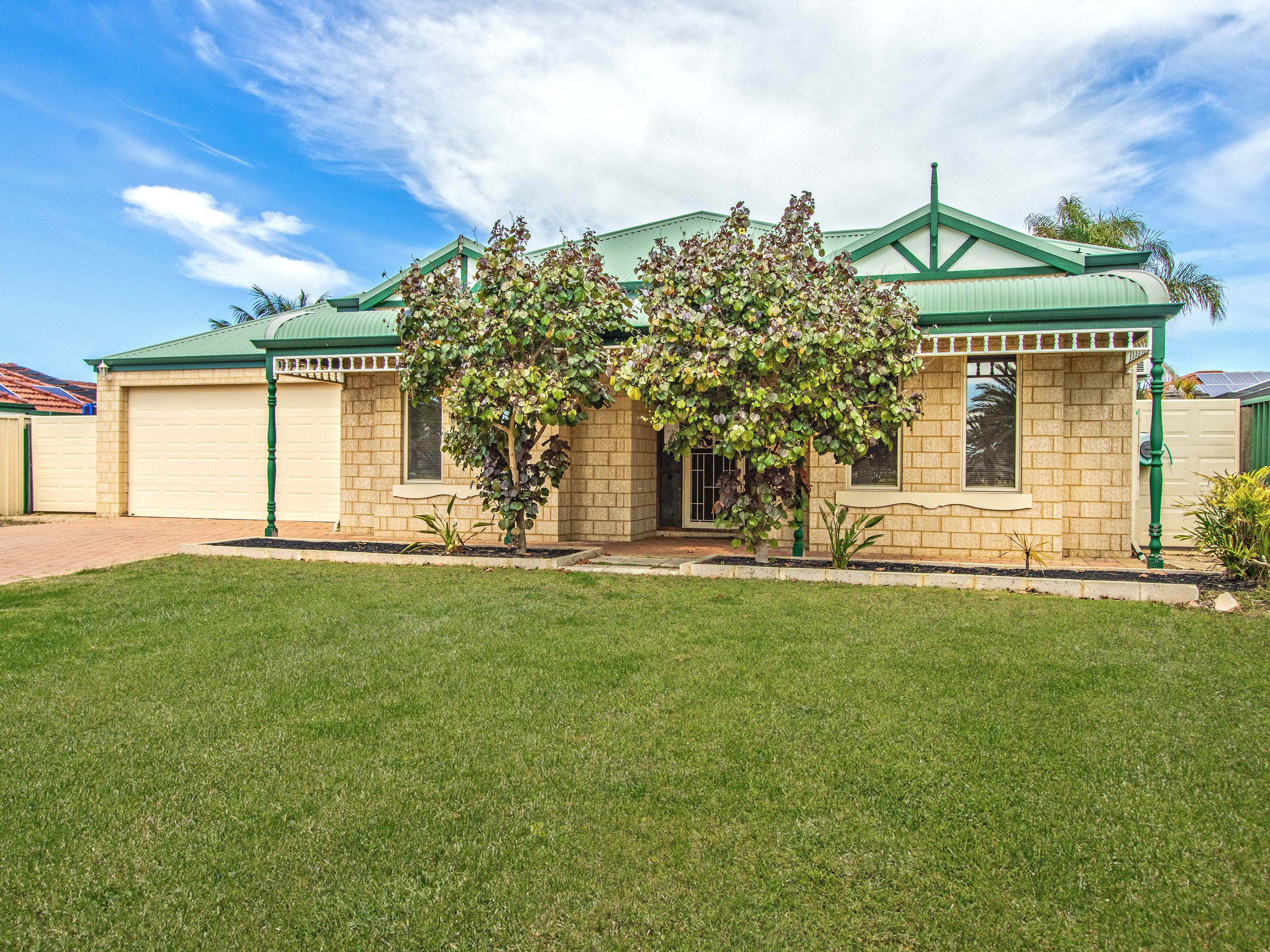 29 Salamanca Parkway, Port Kennedy, WA 6172