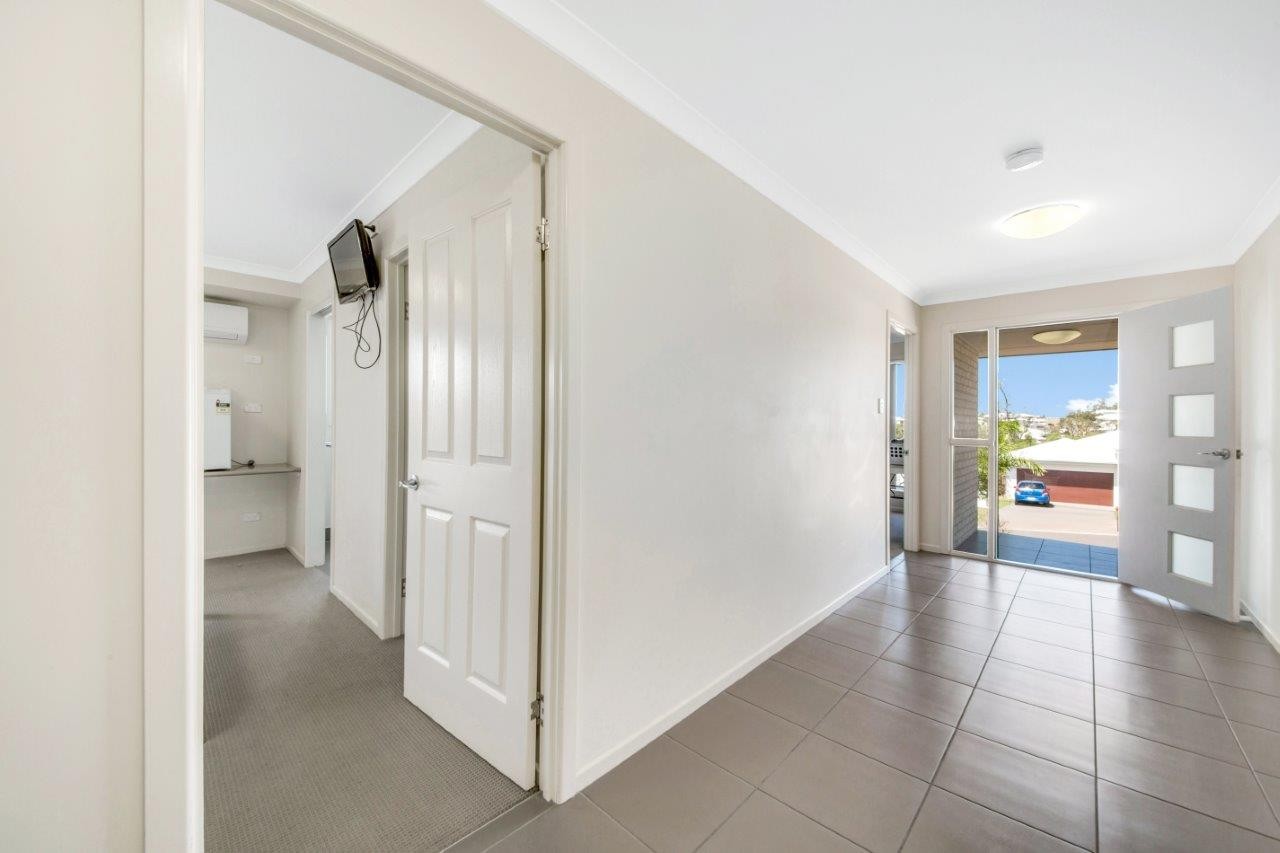 8 Windjana Court, New Auckland, QLD 4680