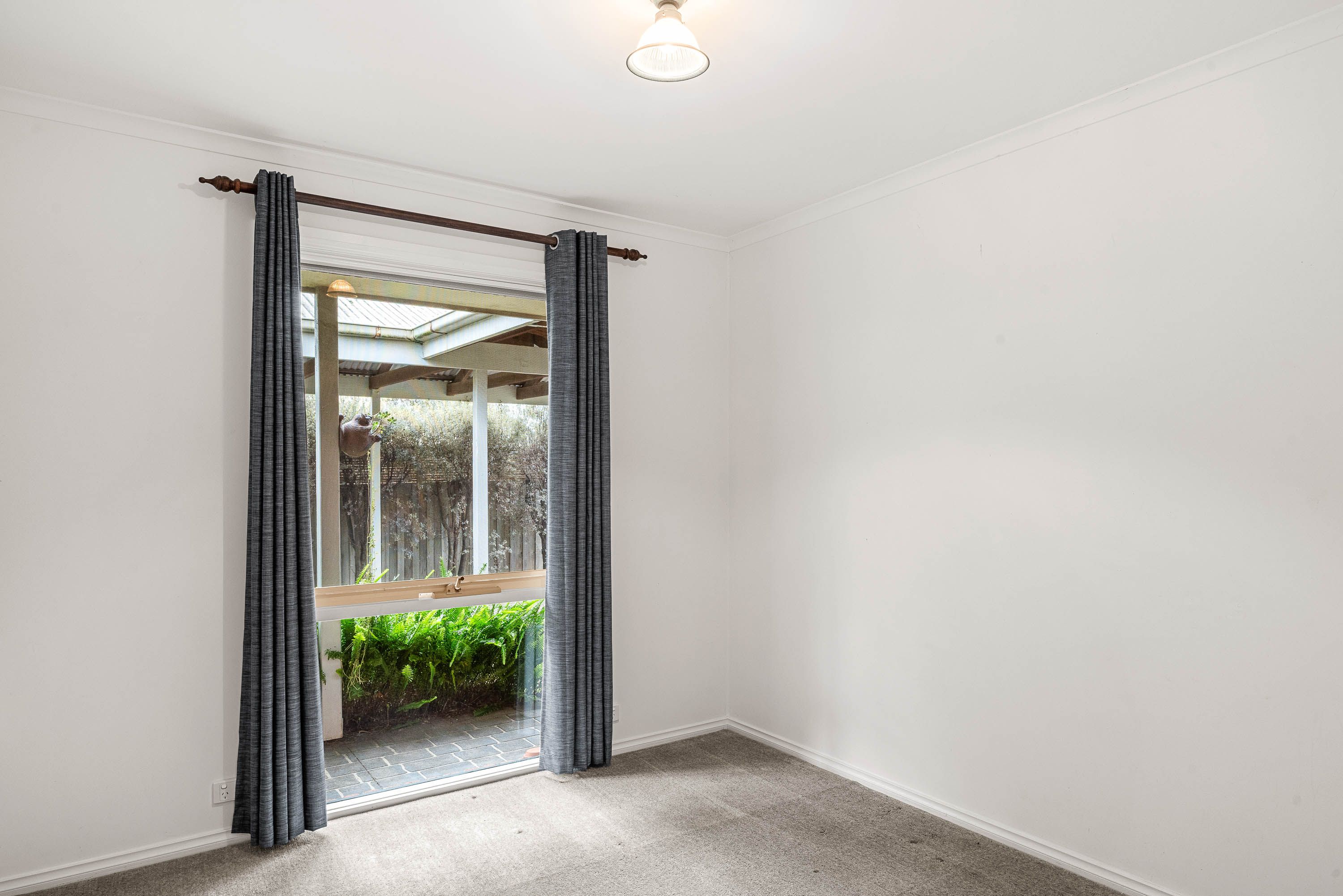 75 Wyndham Avenue — photo 9 of 12