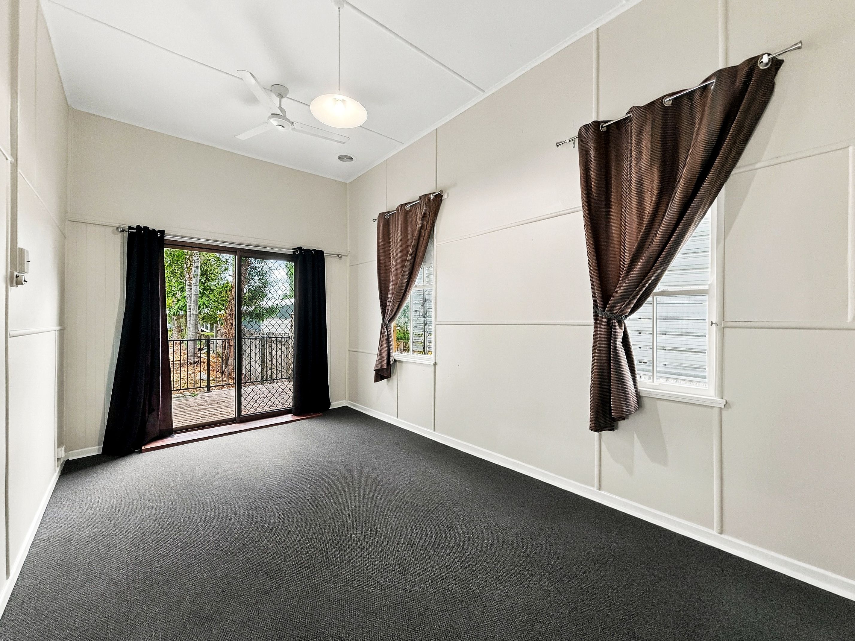 39 Bazaar Street — photo 4 of 9