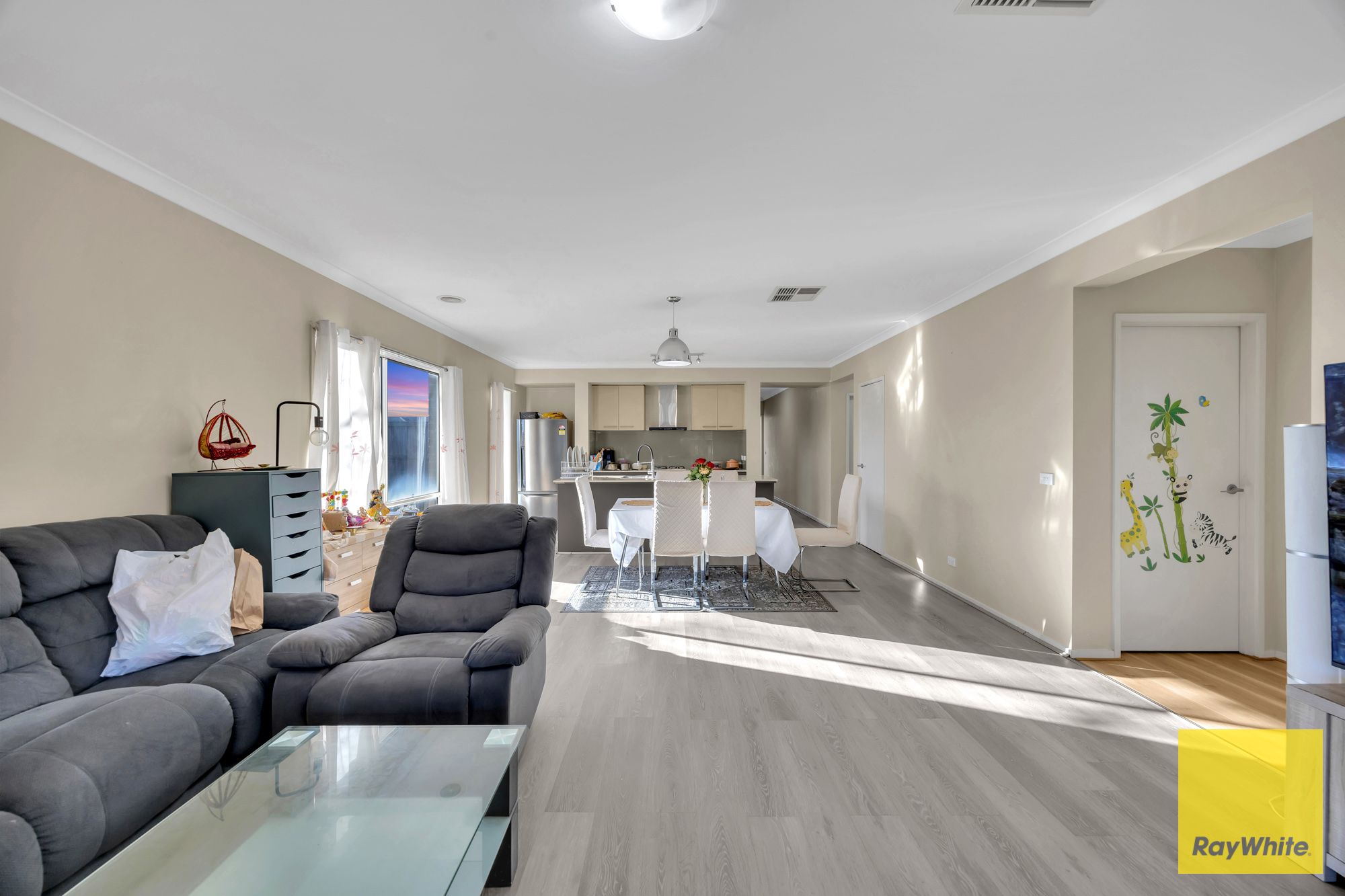 18 Susan Place — photo 16 of 18