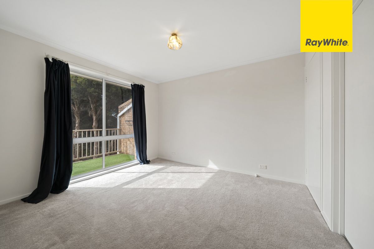 74/15 John Cleland Crescent — photo 9 of 18