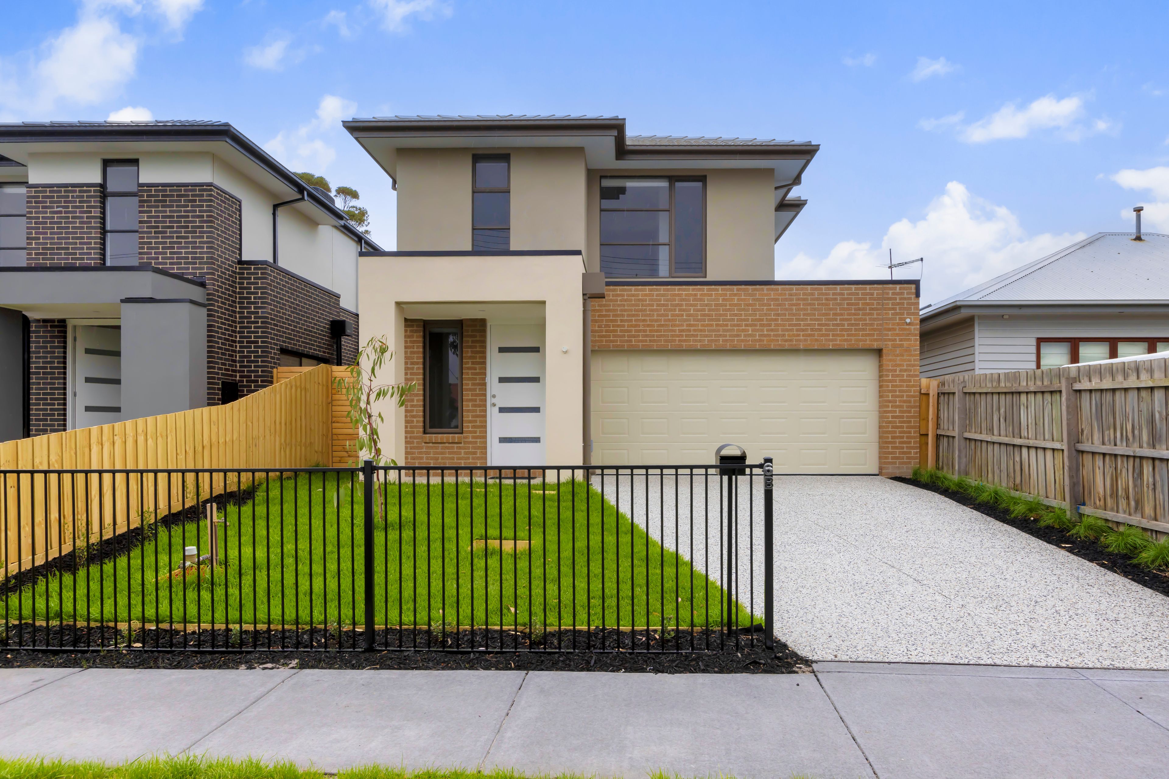 6B Black Street — photo from Ray White Chelsea