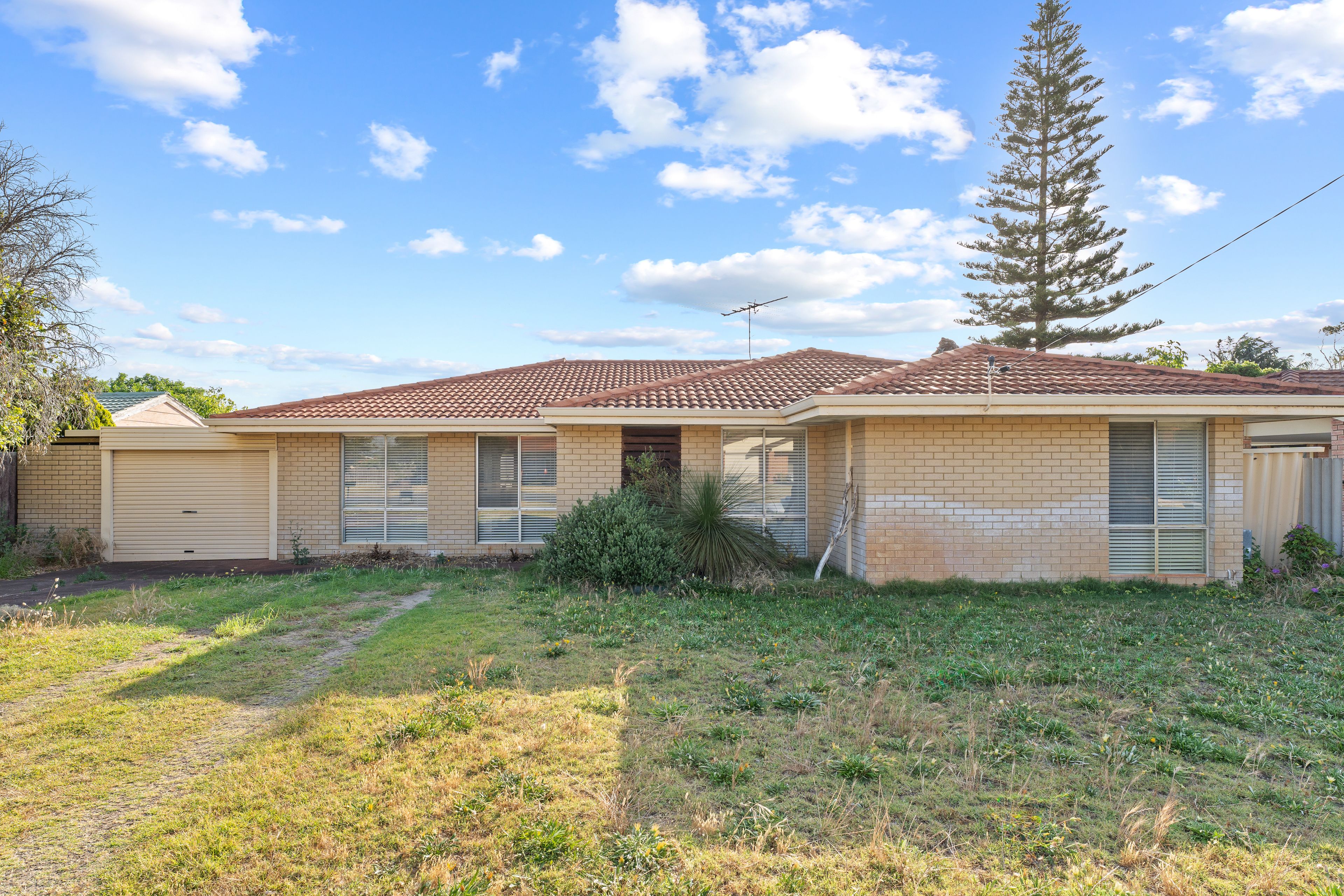 85 Haselmere Circus, Rockingham, WA 6168