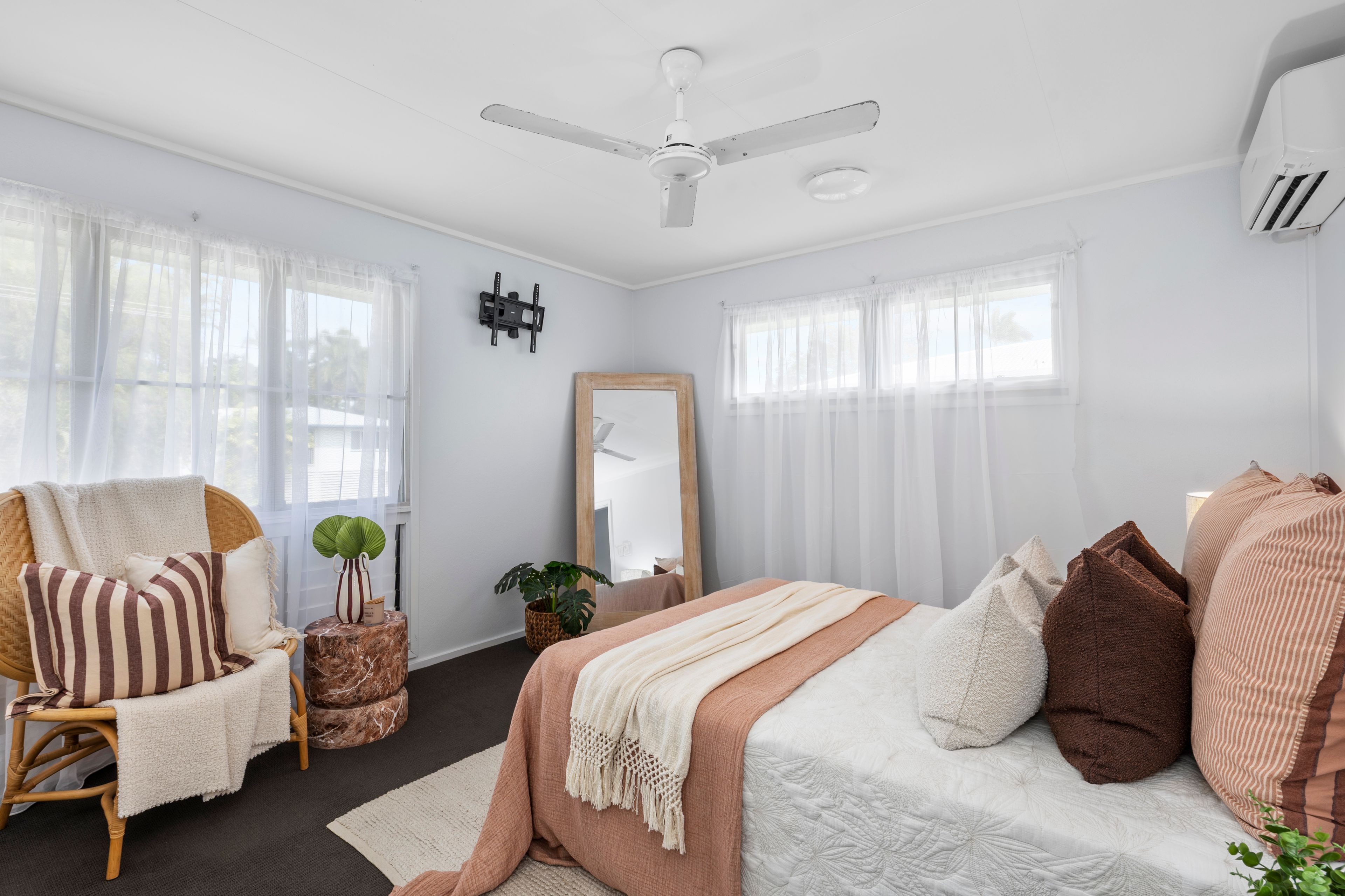 5 Barcroft Street — photo 7 of 15
