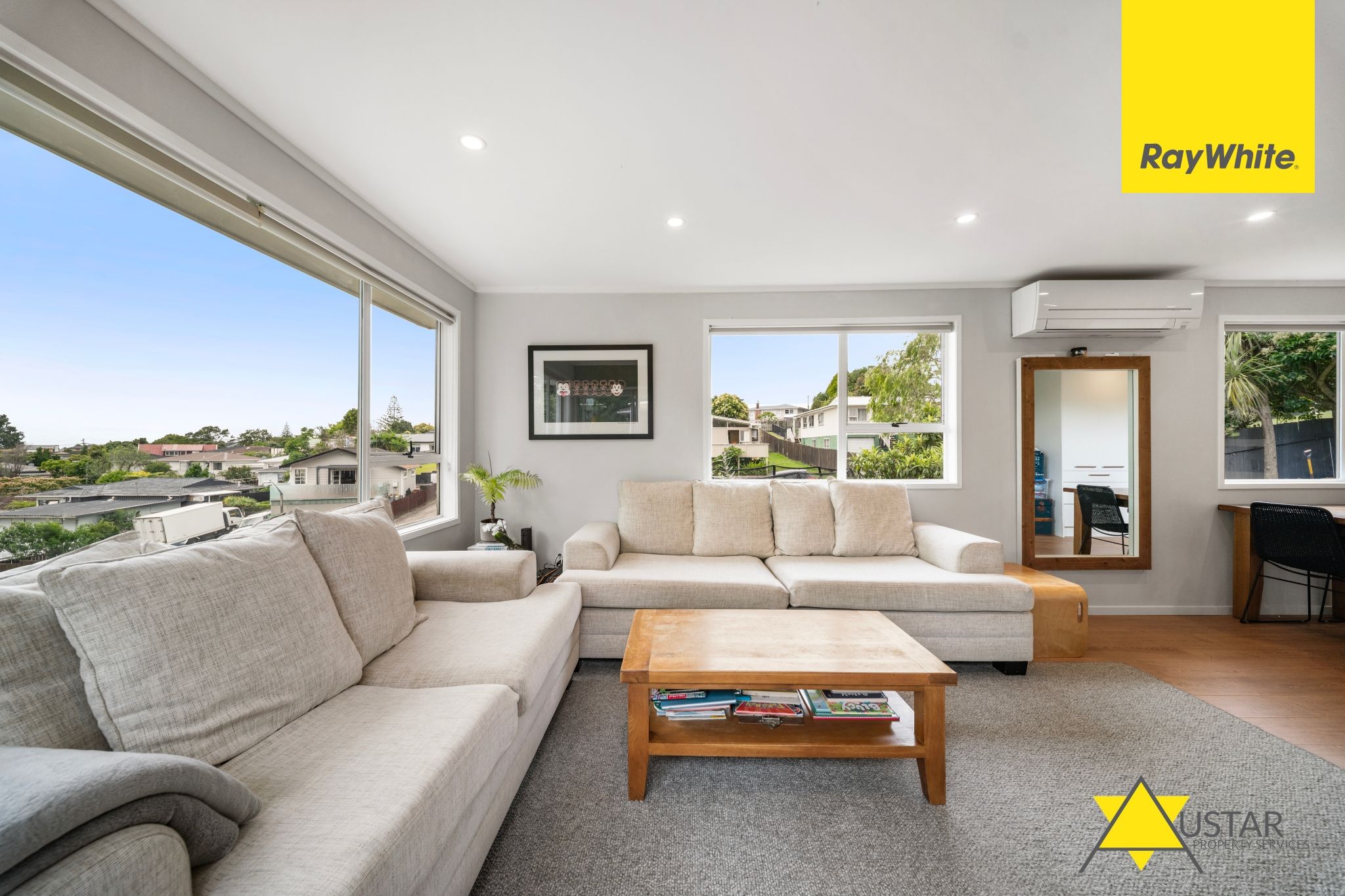 20 Longreach Drive, Sunnyvale, Waitakere City