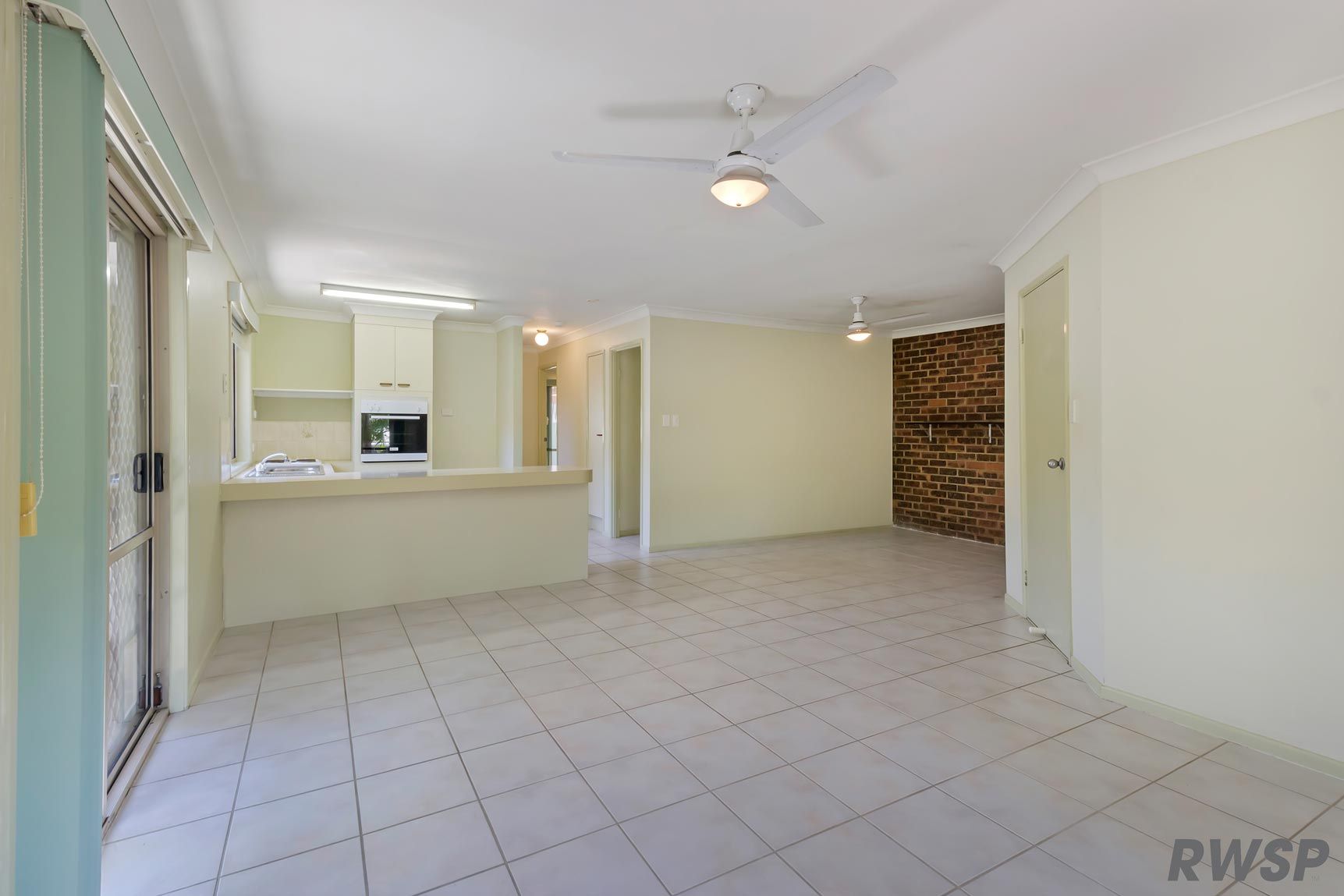1/15 Nina Parade, Arundel, QLD 4214