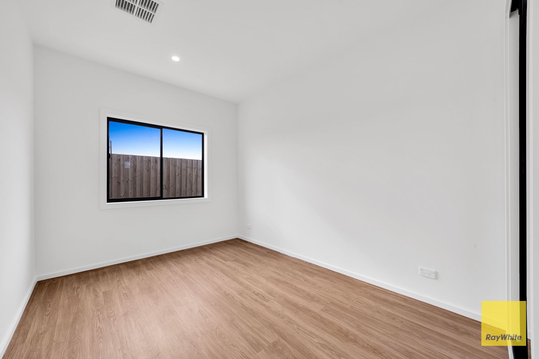 5 Dunphy Street — photo 11 of 22