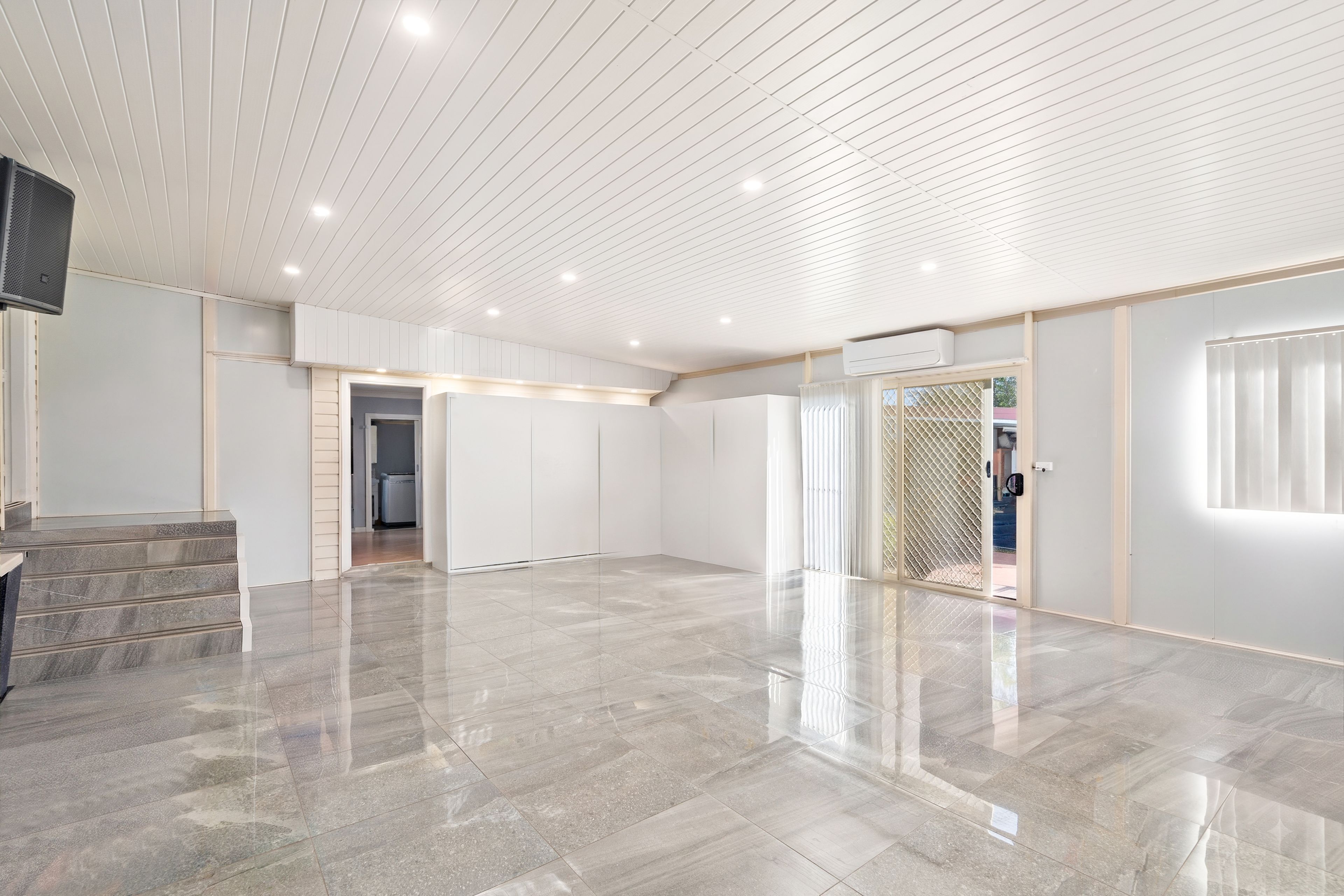 133 Meadows Road — photo 5 of 9