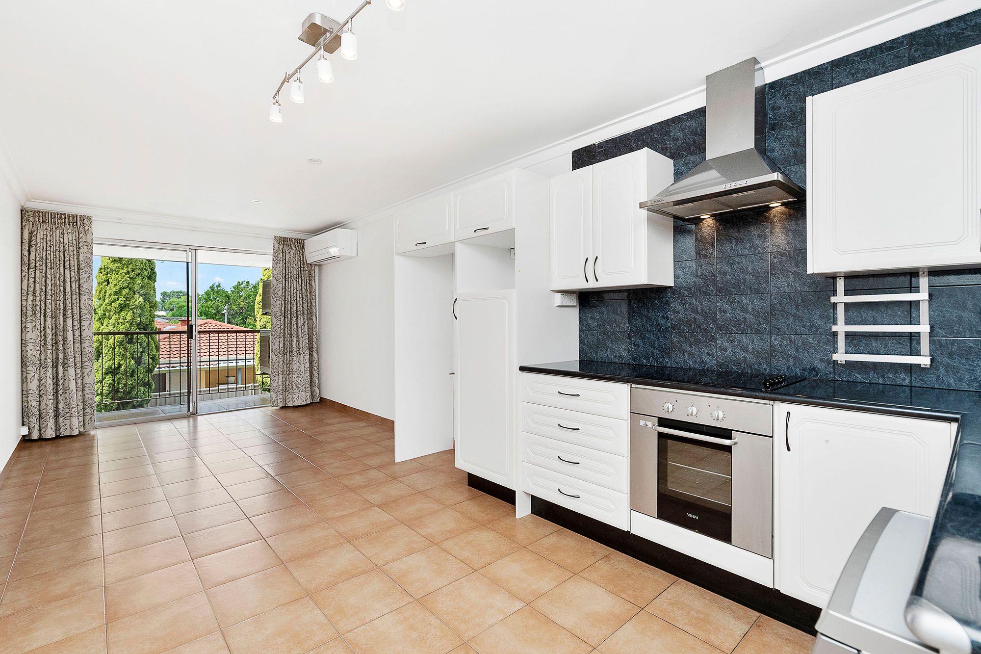 14/81-83 Shakespeare Avenue, Yokine, WA 6060