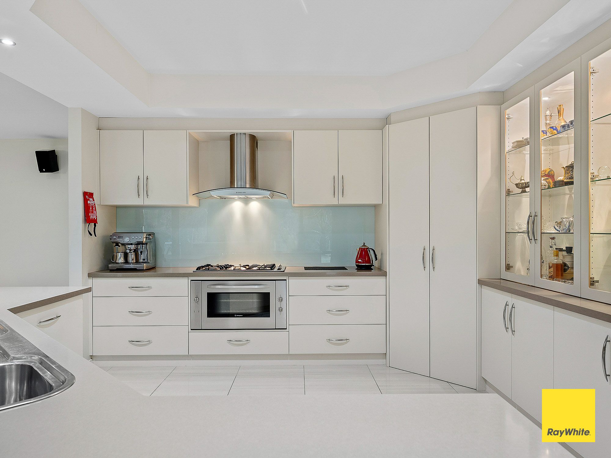 1 Villa Terrace — photo 11 of 25