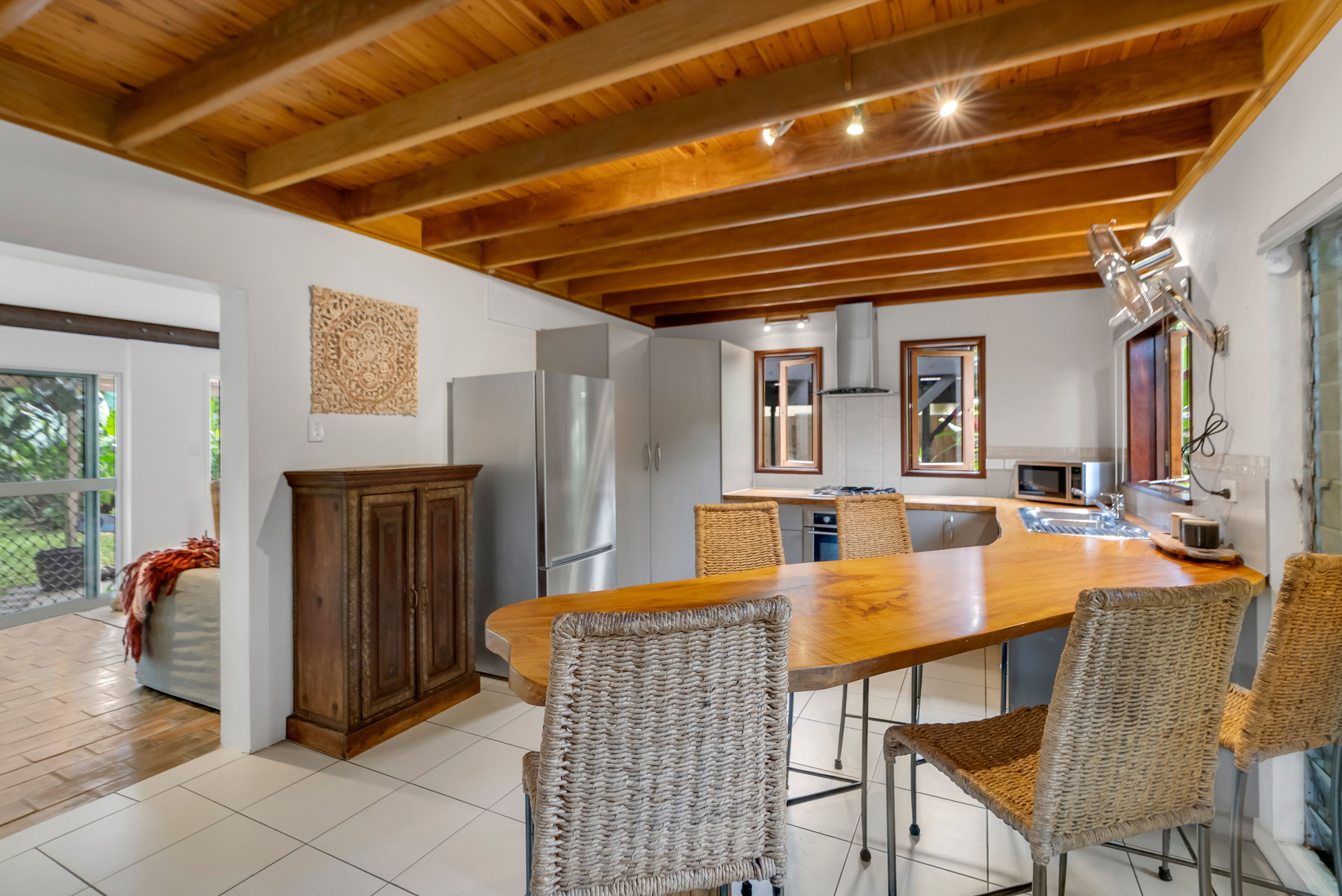 27 Bouganvillea Street — photo 10 of 27