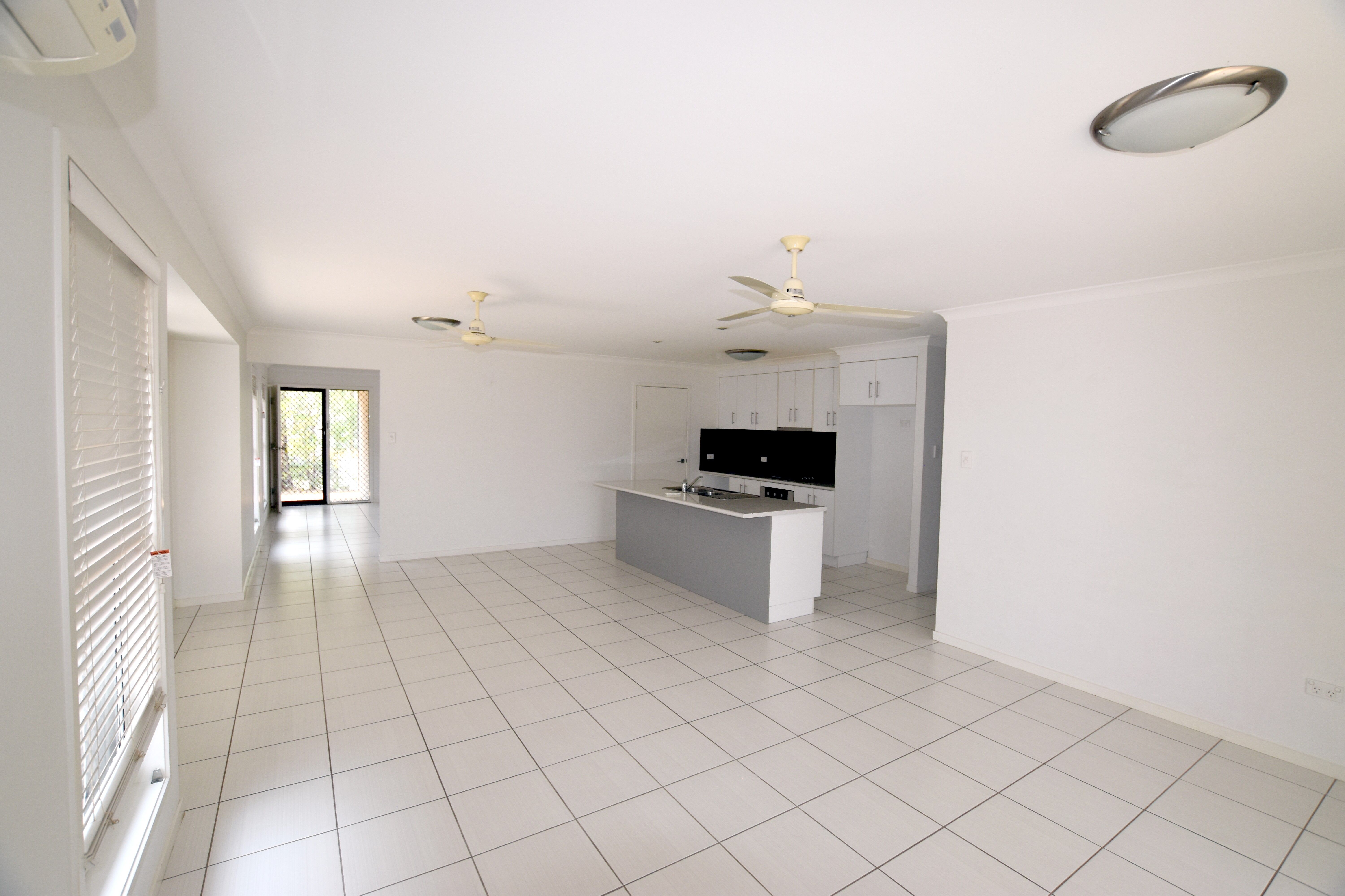 9 Sundowner Road, Clinton, QLD 4680