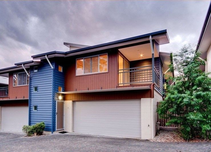 8 Lackeen Street, Everton Park QLD 4053