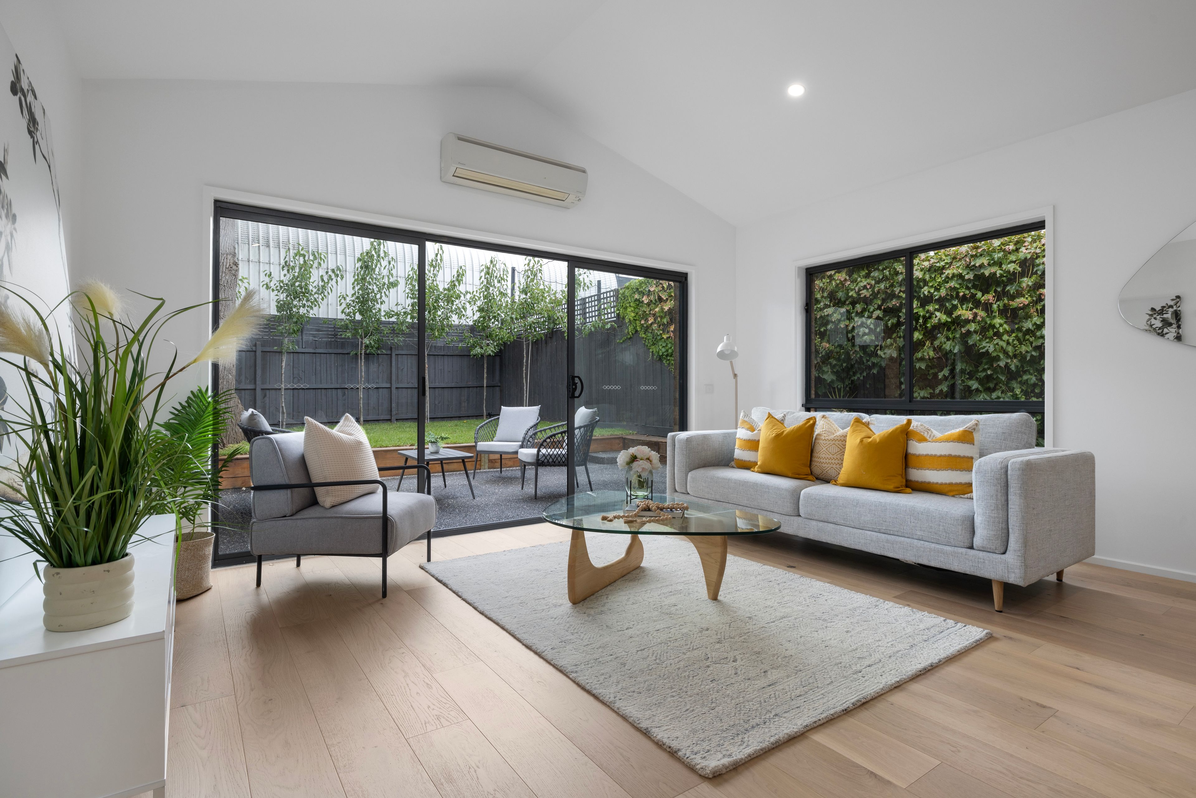 2/52 Tulip Grove, Cheltenham, VIC 3192