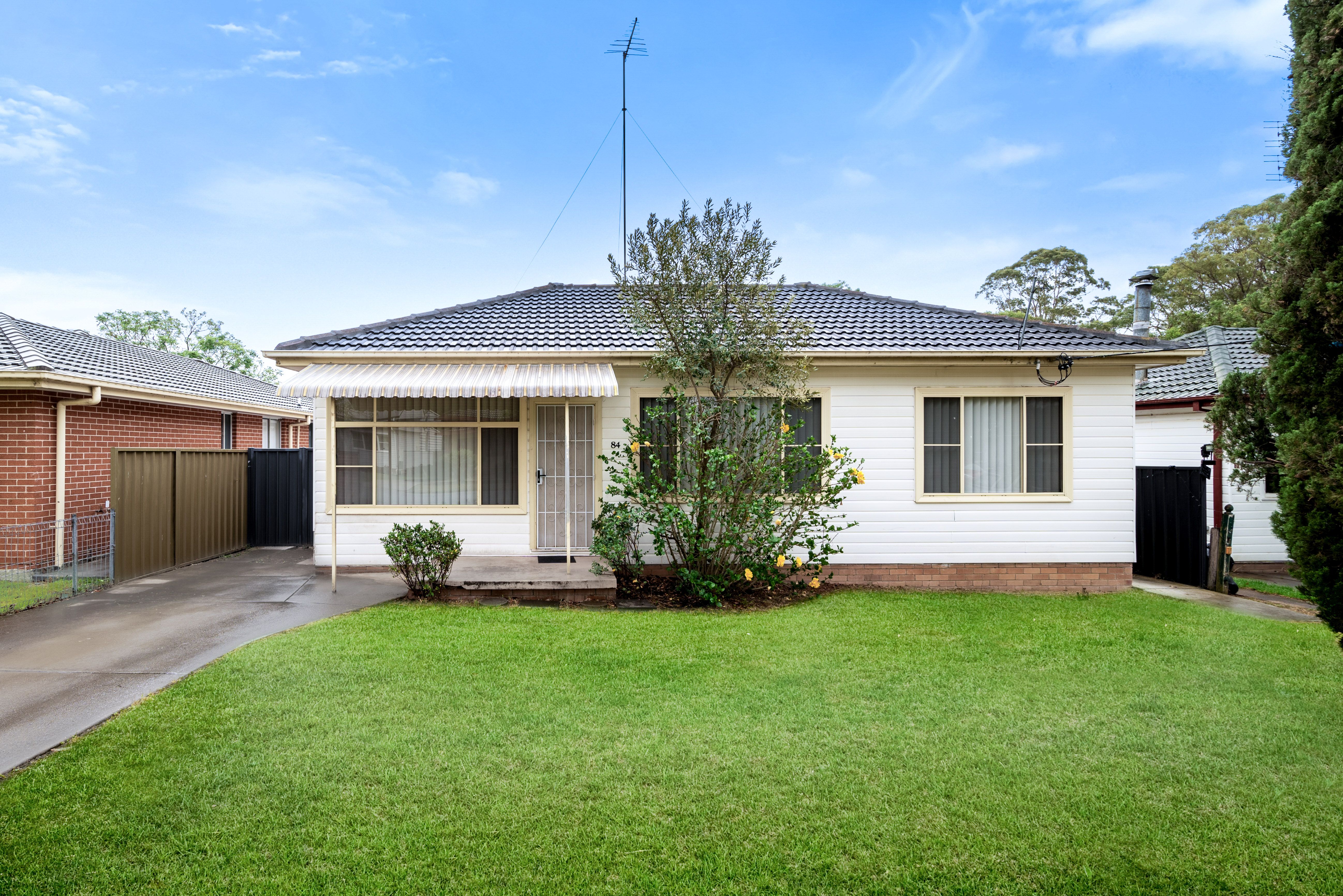 84 & 84a Penrose Crescent, South Penrith, NSW 2750