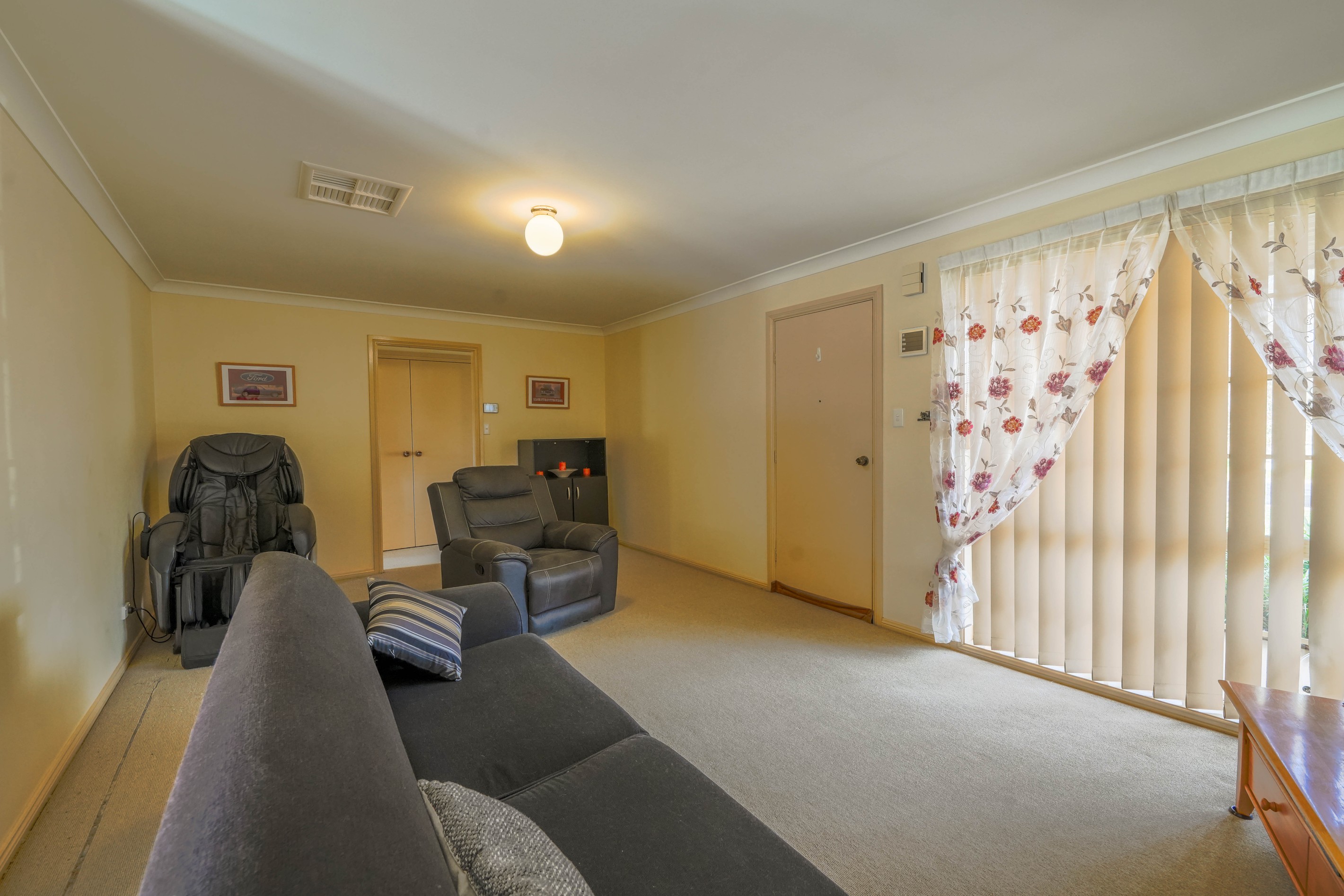 4 Ebelina Crescent, Parkes, NSW 2870