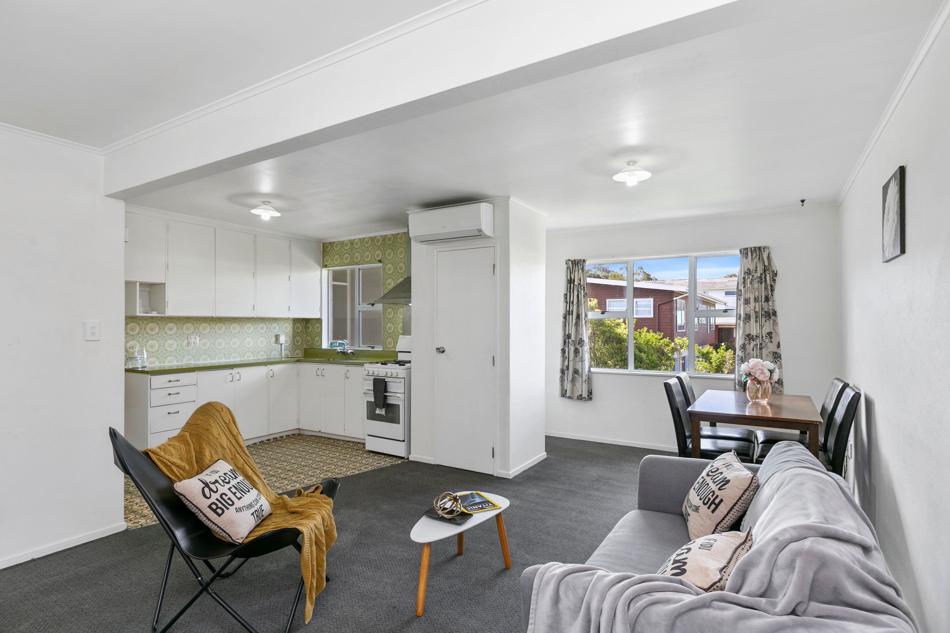 10/11 Trafalgar Street, Johnsonville, Wellington City