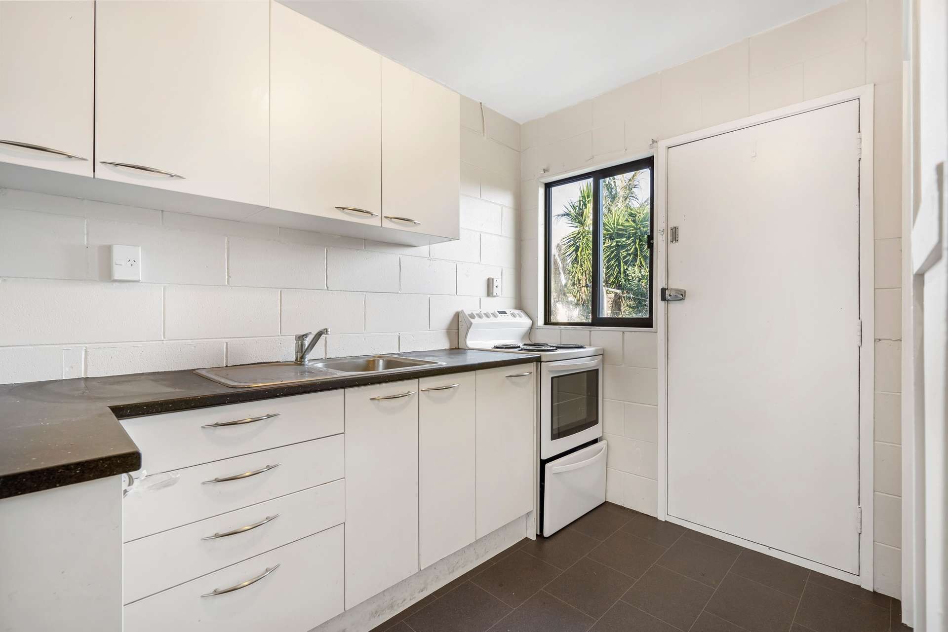 11/176 Shirley Road, Papatoetoe, Manukau City