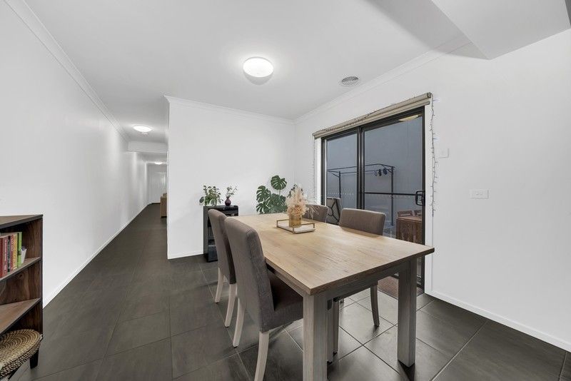 26 Spector Walk — photo 6 of 15