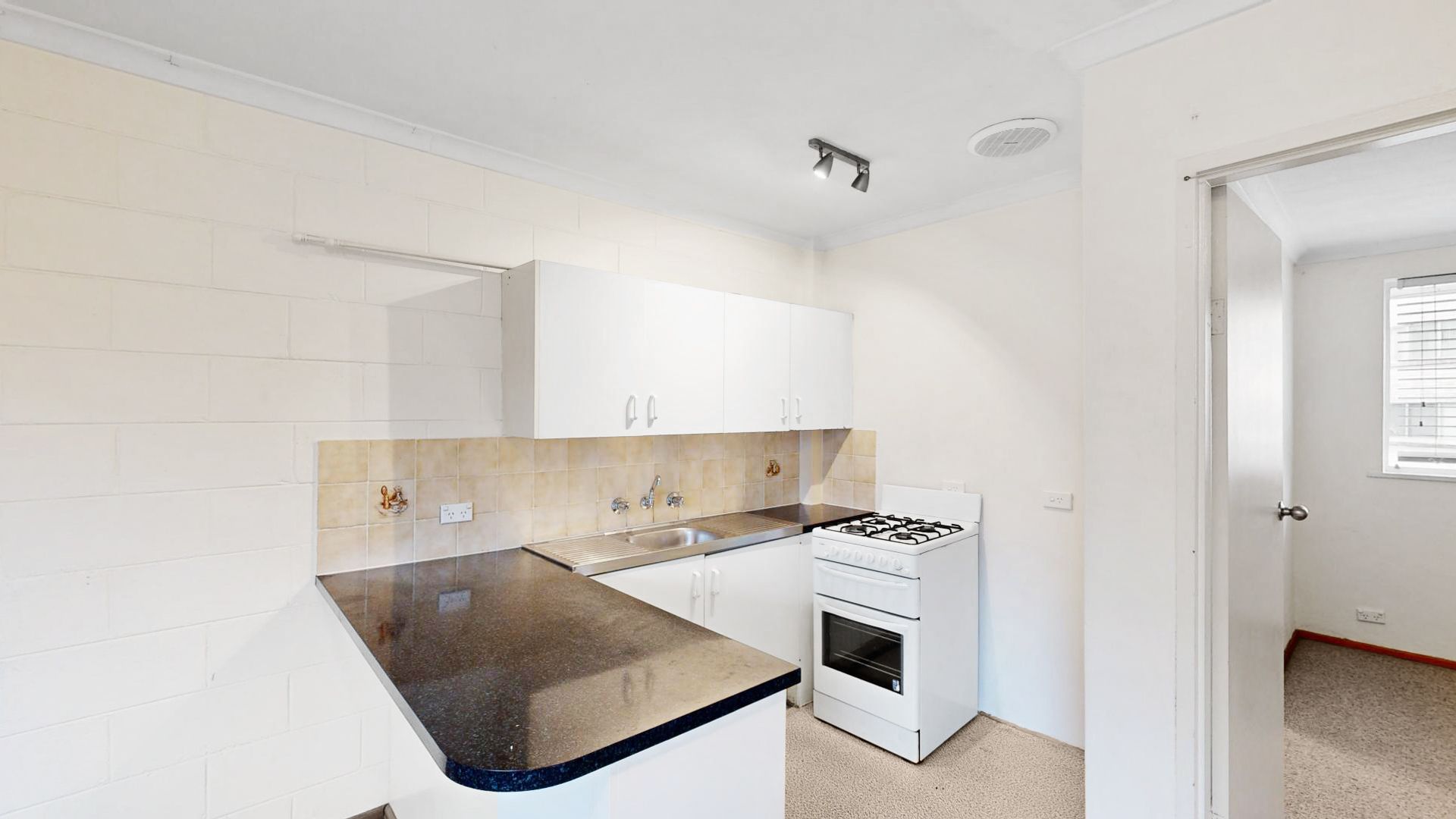 15/10 Macquoid Street, Queanbeyan East, NSW 2620