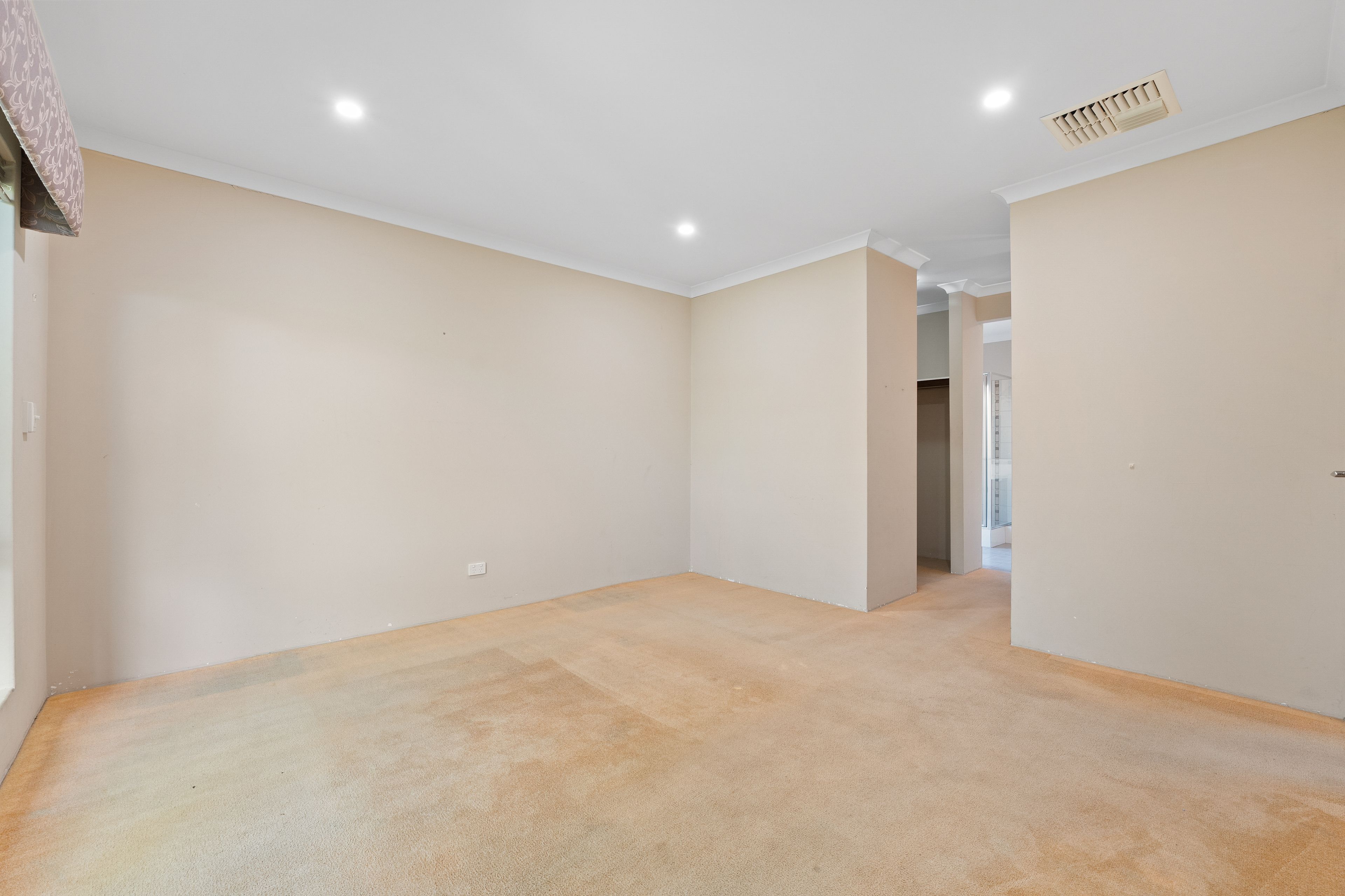 11 Linott Close — photo 15 of 30