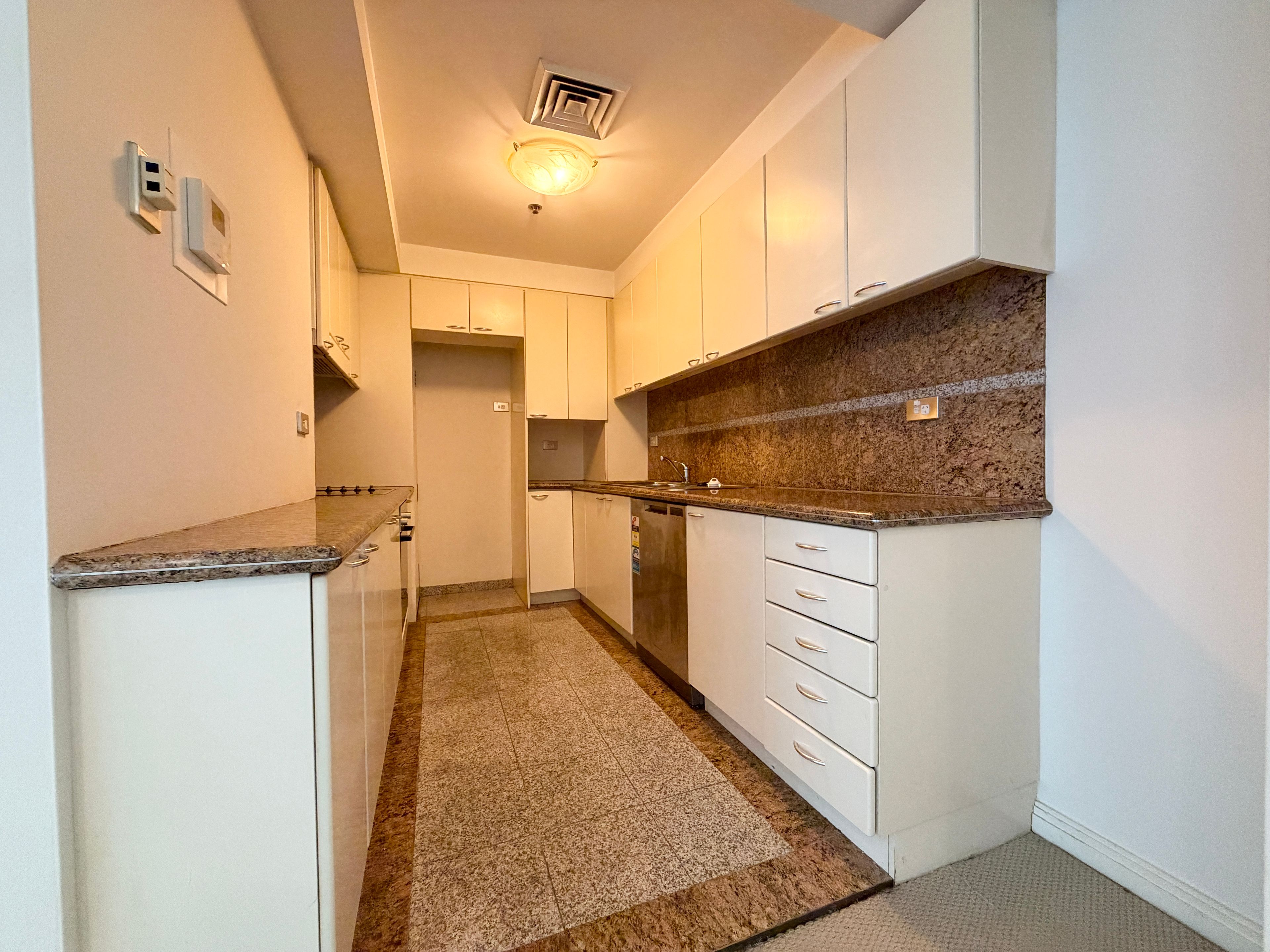 1506/343 Pitt Street — photo 4 of 5