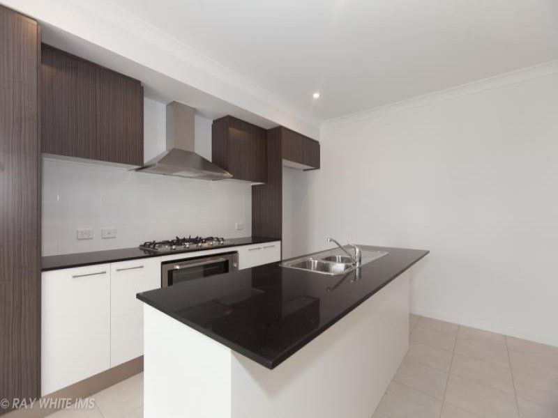 2 Tindale Place, Coomera, QLD 4209