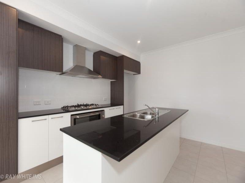 2 Tindale Place, Coomera, QLD 4209
