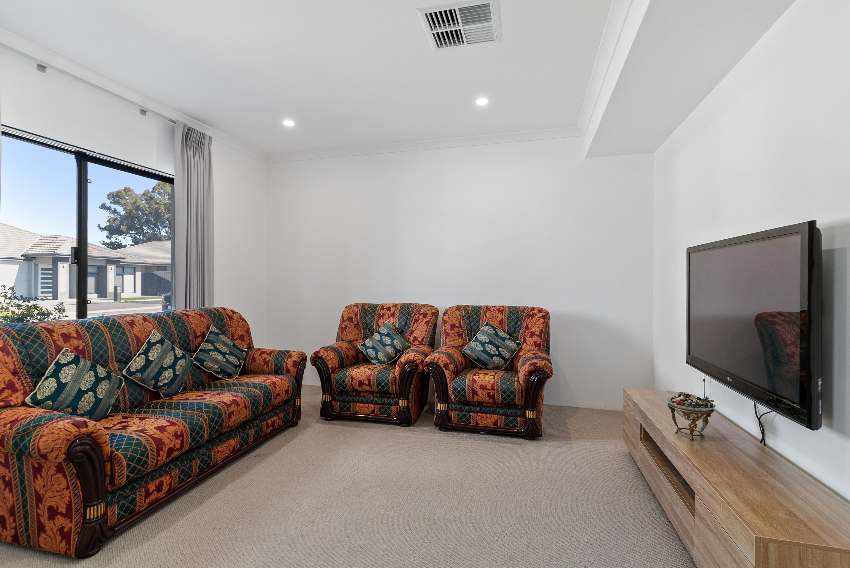 33 Witheridge Way, East Cannington, WA 6107