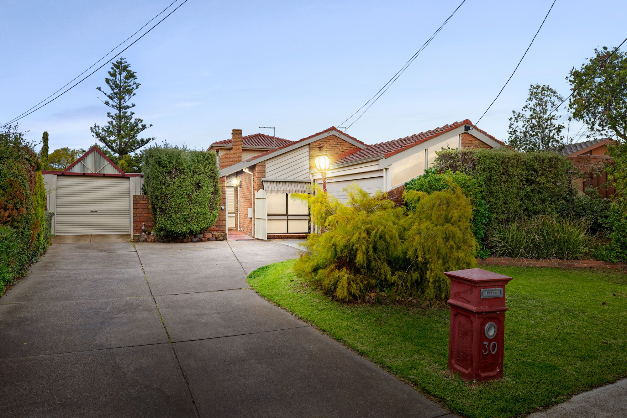 30 Tyrone Street — photo 2 of 23