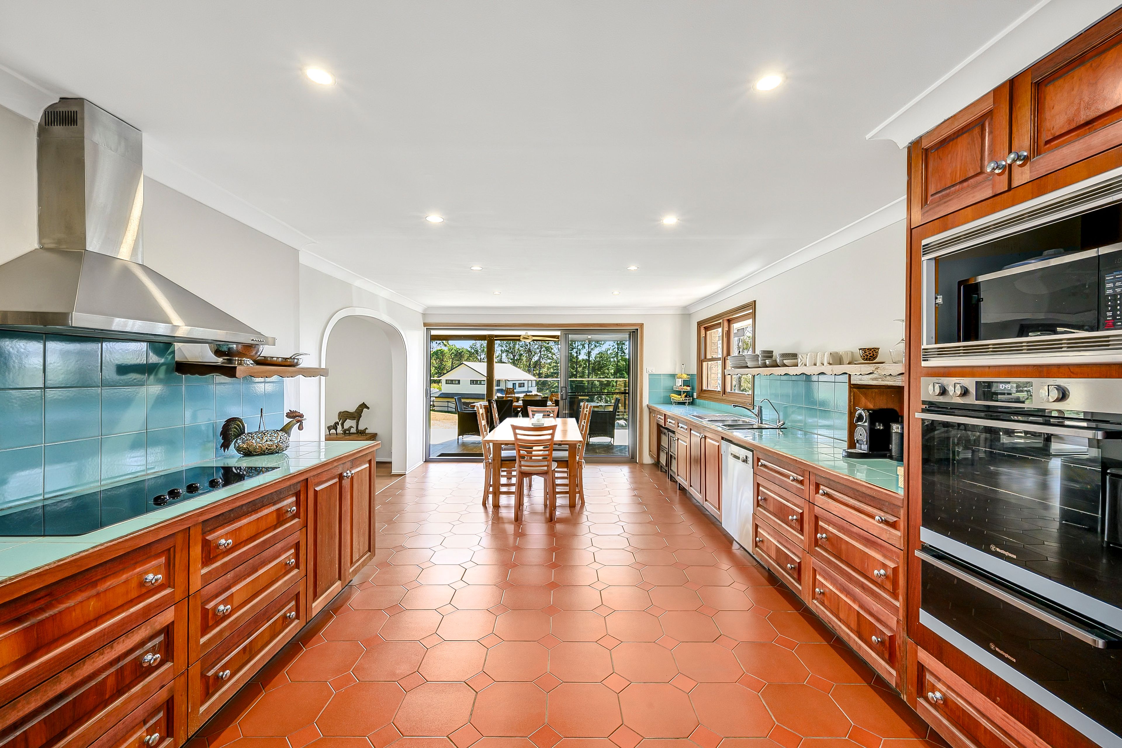 Premium boutique acreage with a homestead and flat, fabulous equine facilities, rolling near-level lawns and a paddock — photo 8 of 18