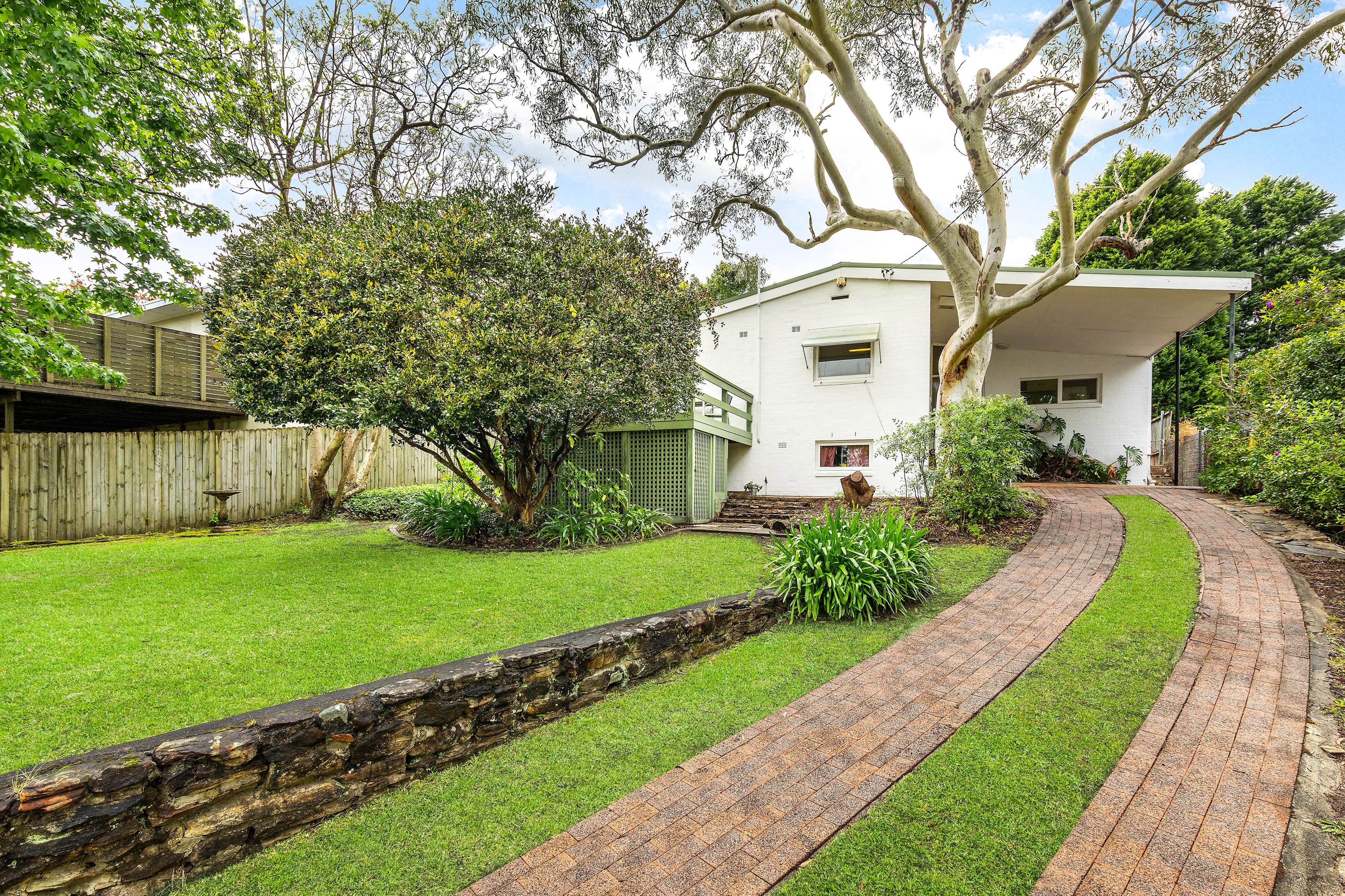 31 Wongalee Avenue — photo from Ray White Upper North Shore