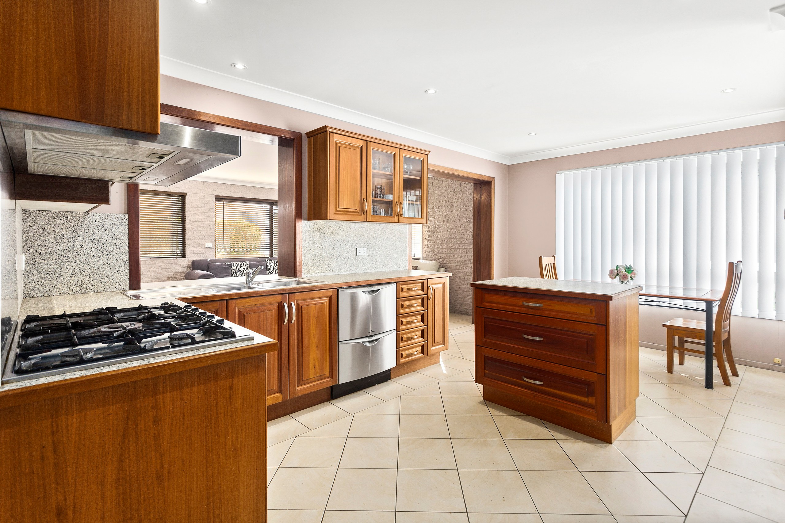 4 Springfield Avenue, Figtree, NSW 2525