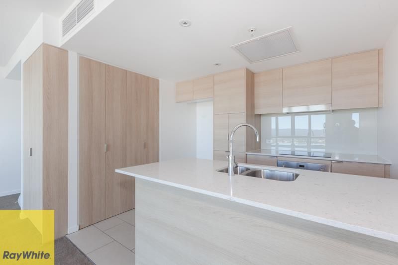 2101/2263 Gold Coast Highway, Broadbeach, QLD 4218