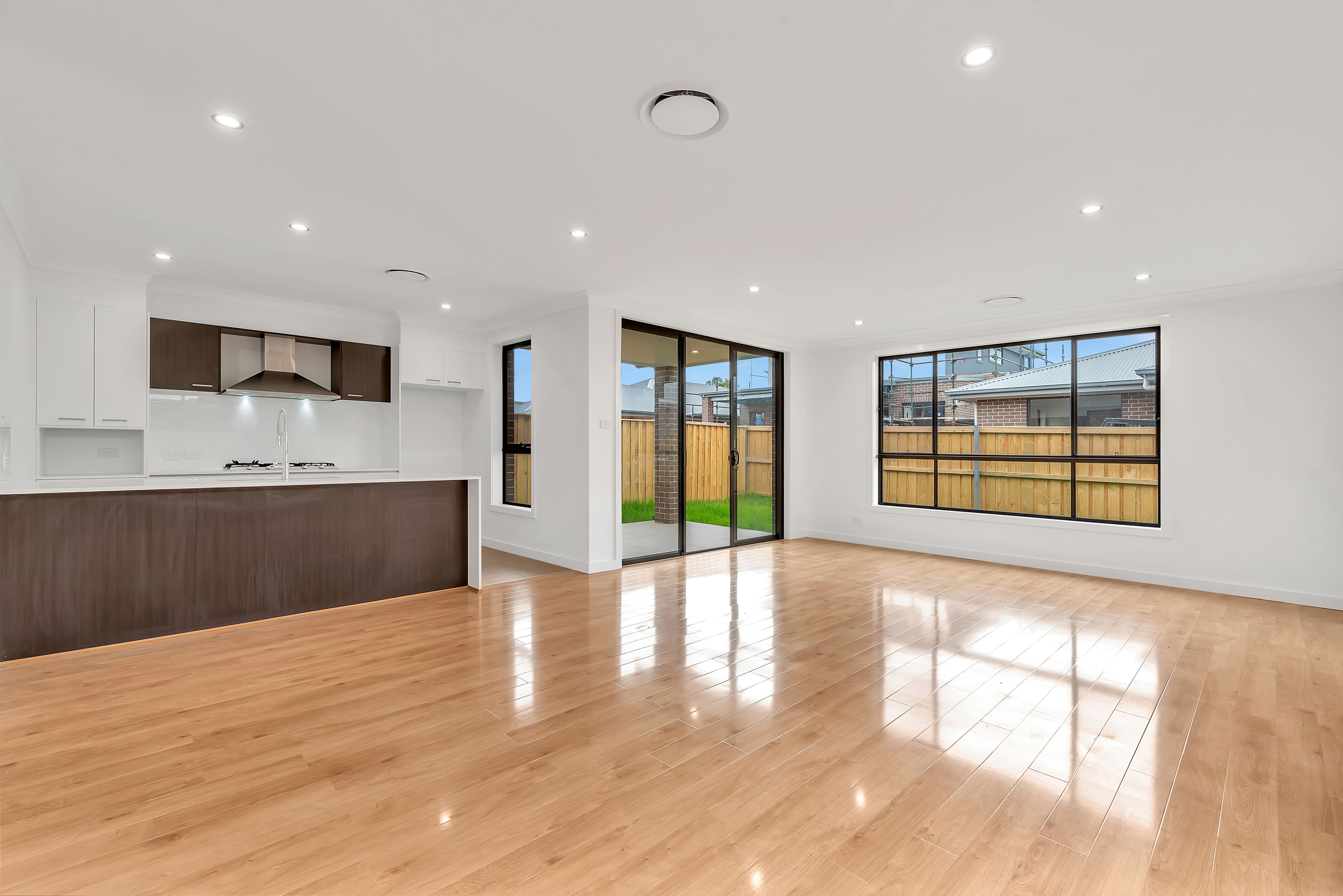 28 Kingsdale Avenue, Catherine Field, NSW 2557