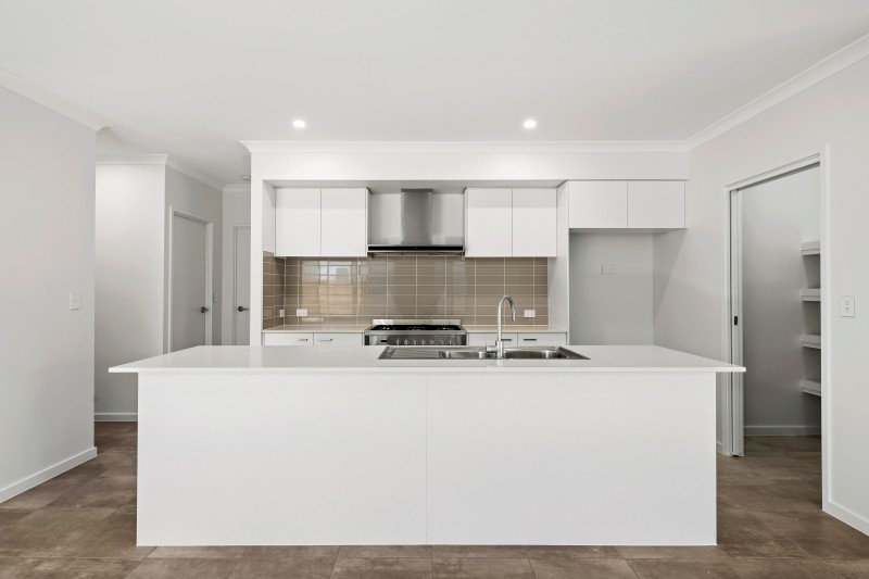 16 Wishart Crescent, Baringa, QLD 4551
