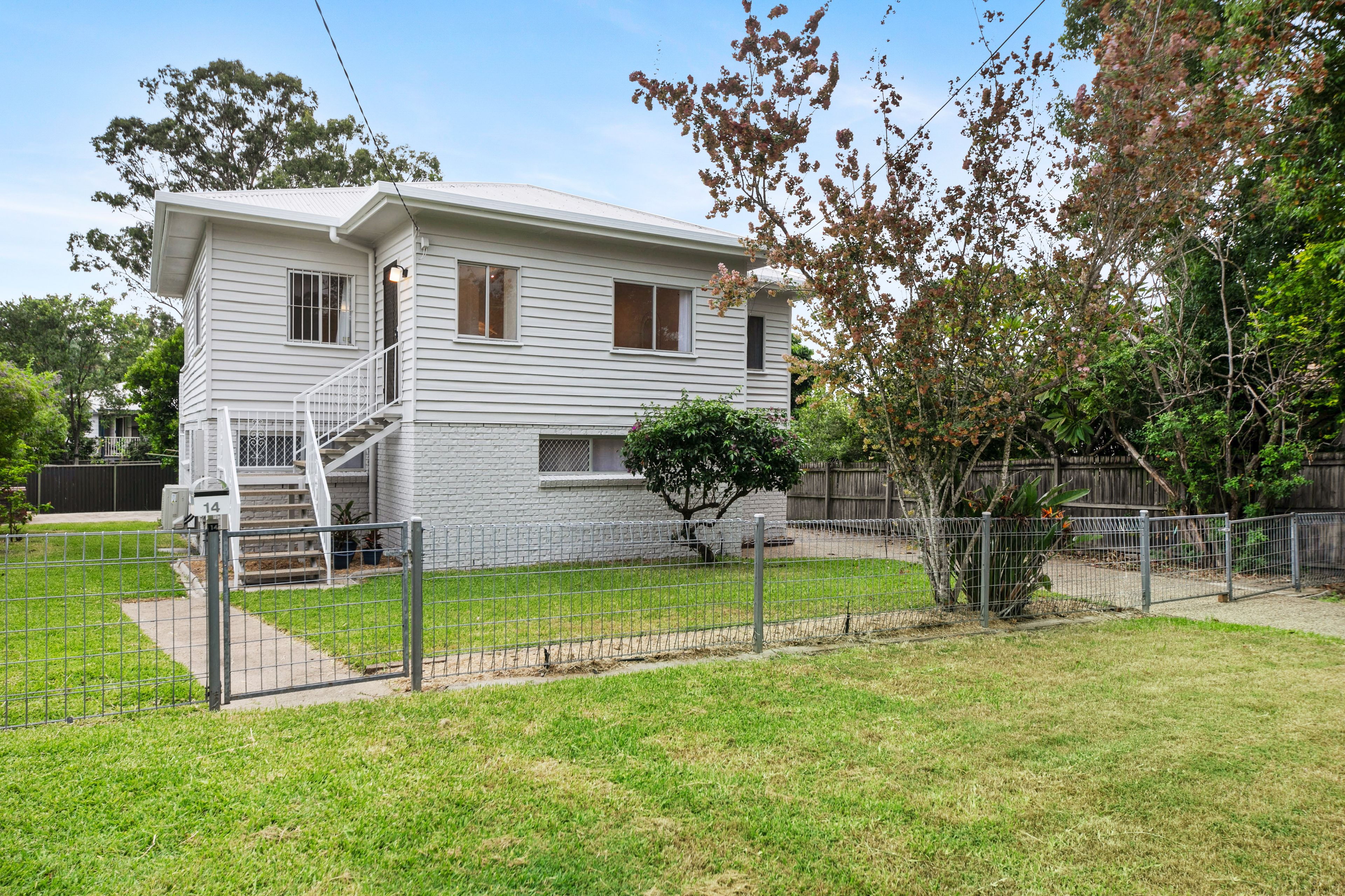 14 Bow Street, Yeerongpilly QLD 4105