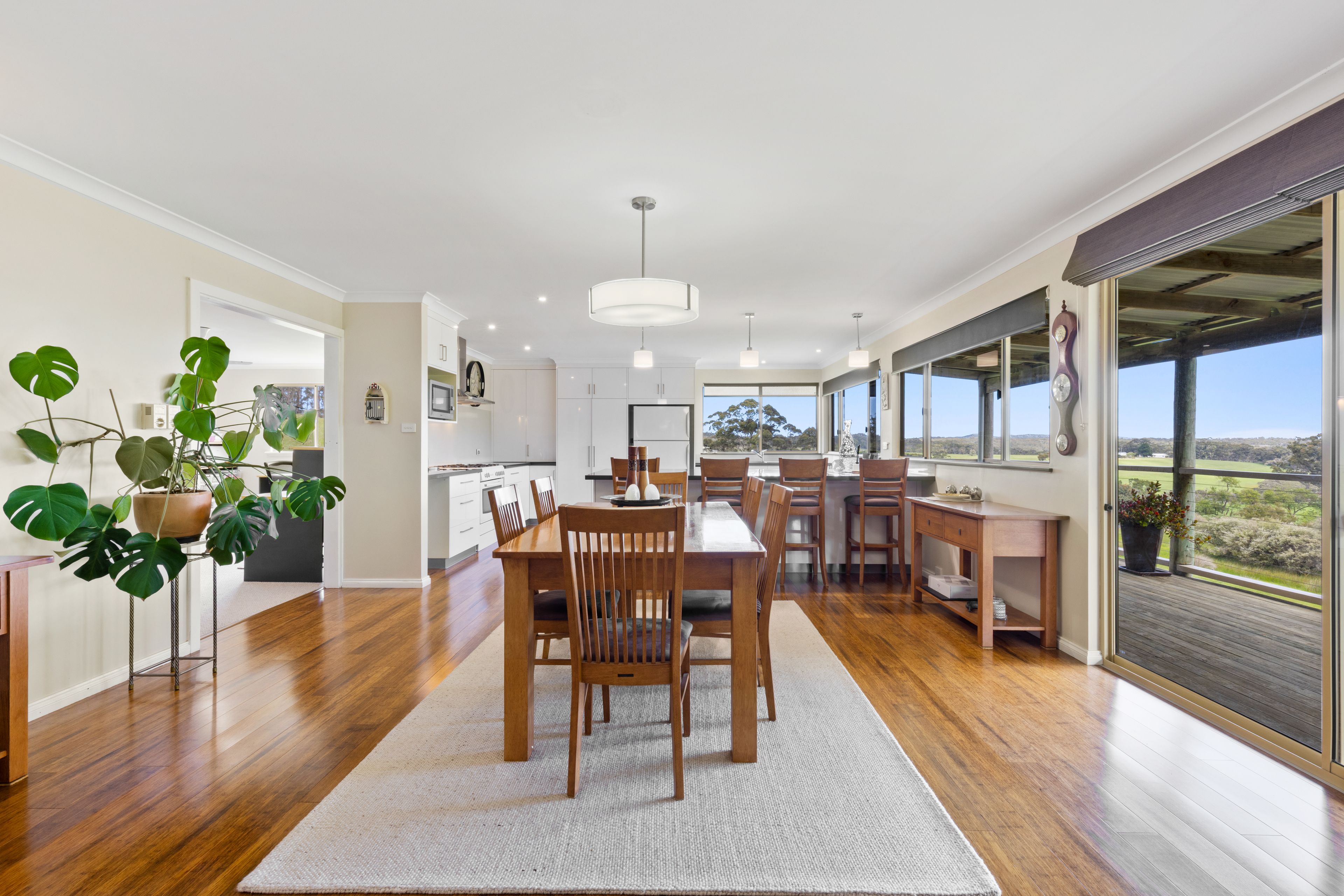 16 Macpherson Drive — photo 5 of 27