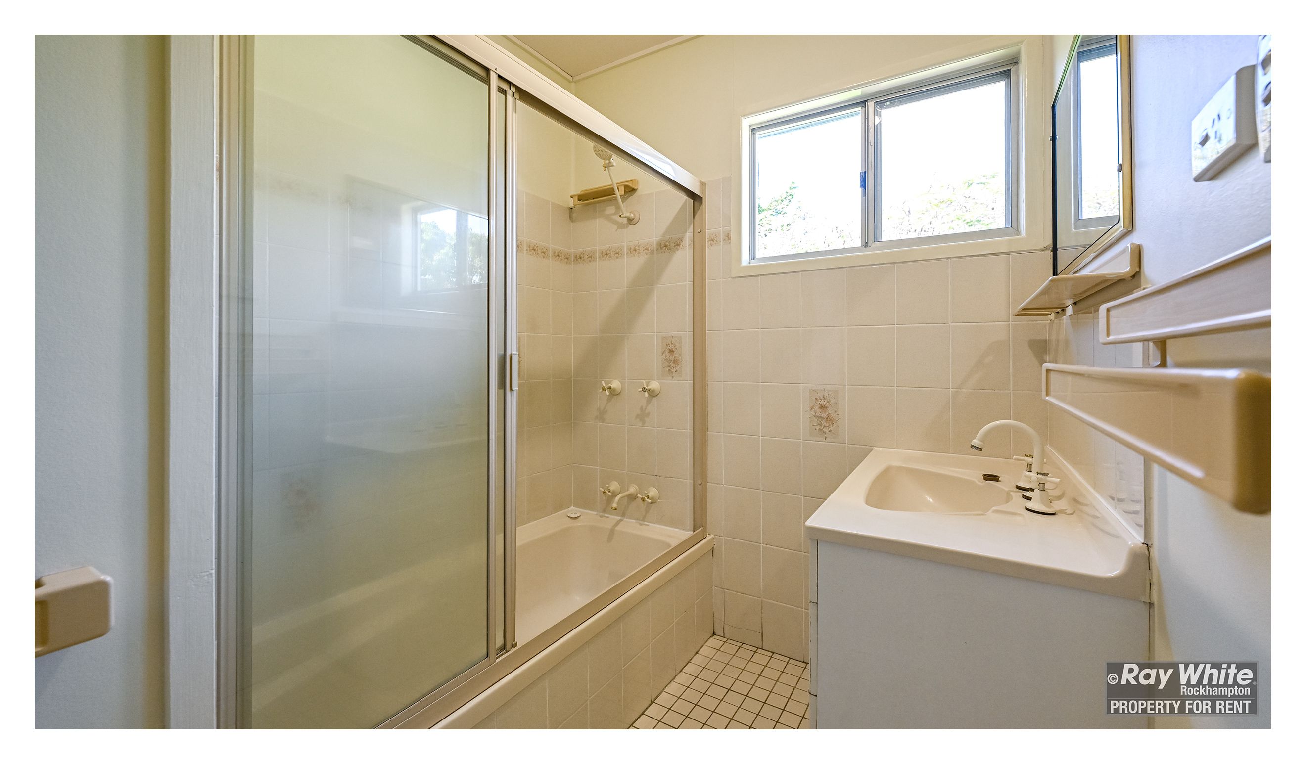 16 Hogan Street, Park Avenue, QLD 4701