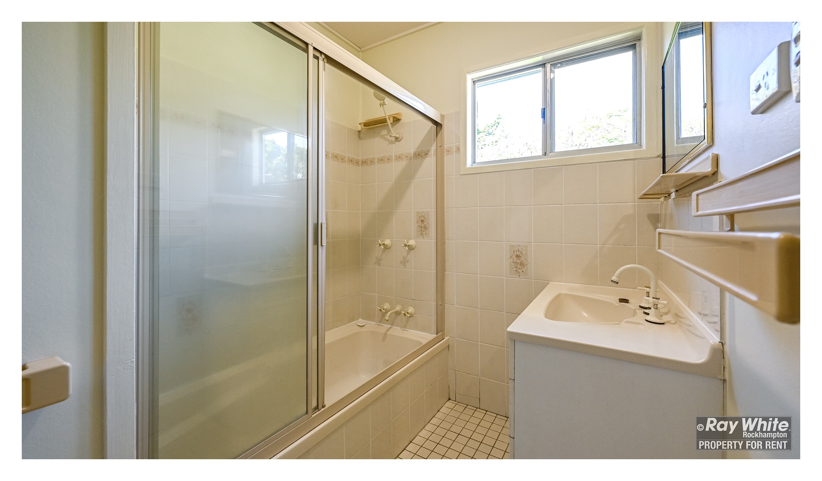 16 Hogan Street, Park Avenue, QLD 4701