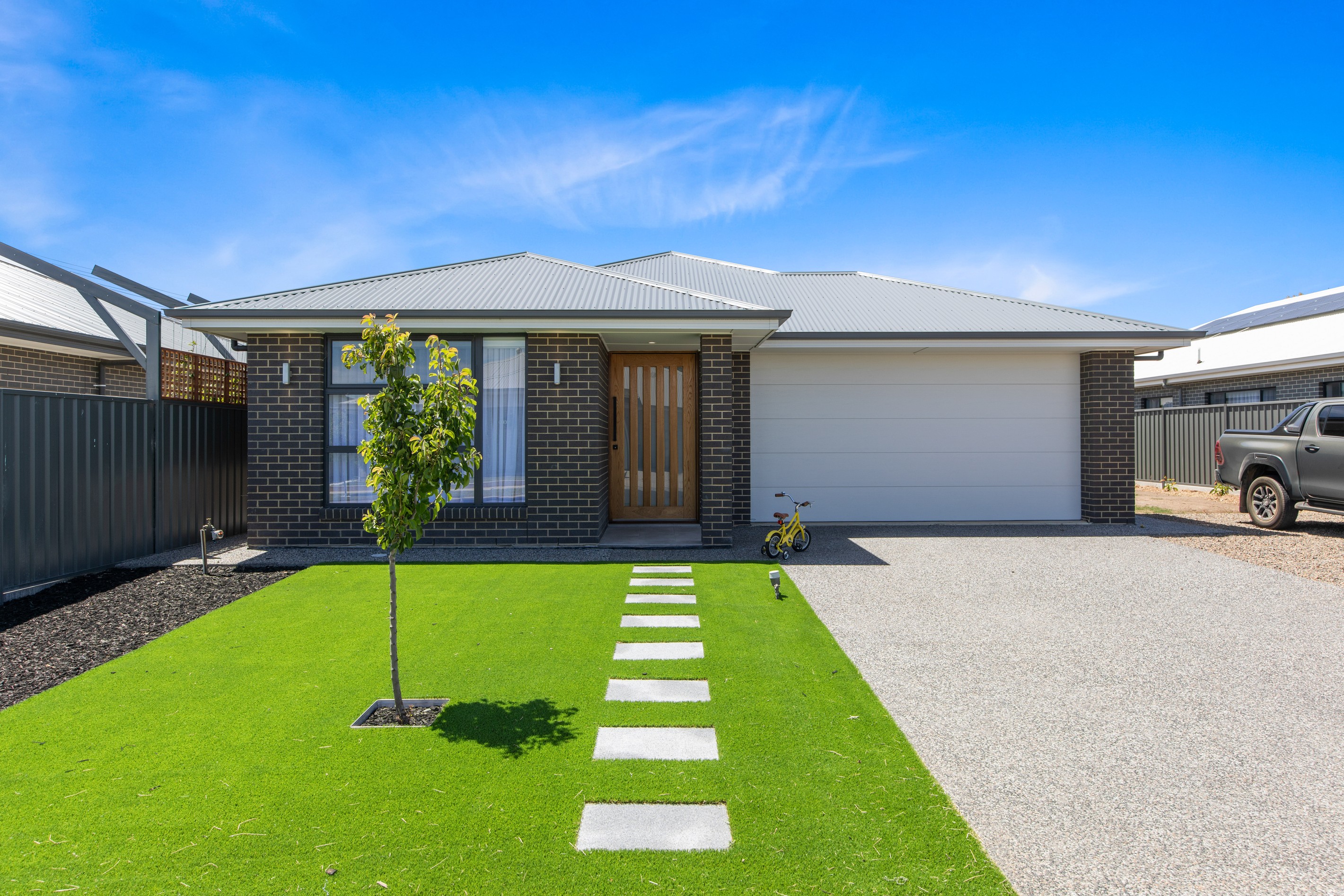 10 Parkvale Drive, Angle Vale, SA 5117